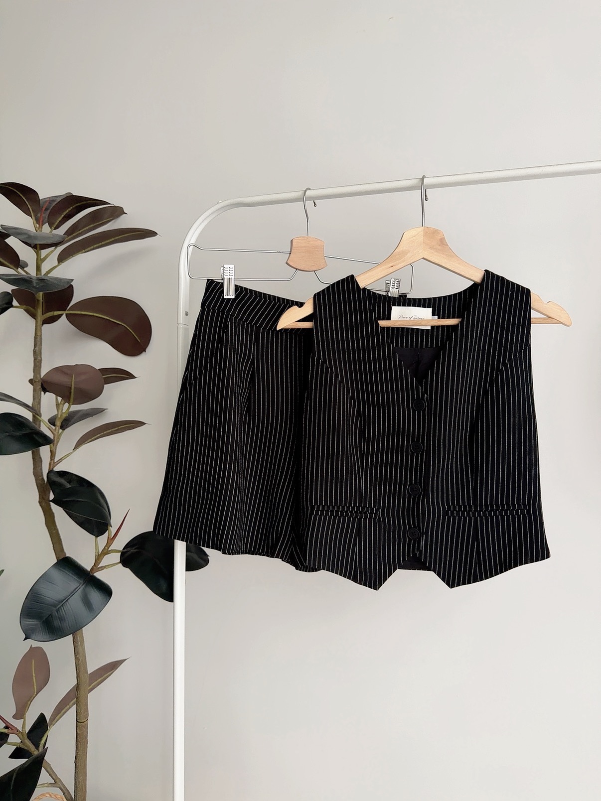 S72591 VIVIENNE PINSTRIPE VEST SET