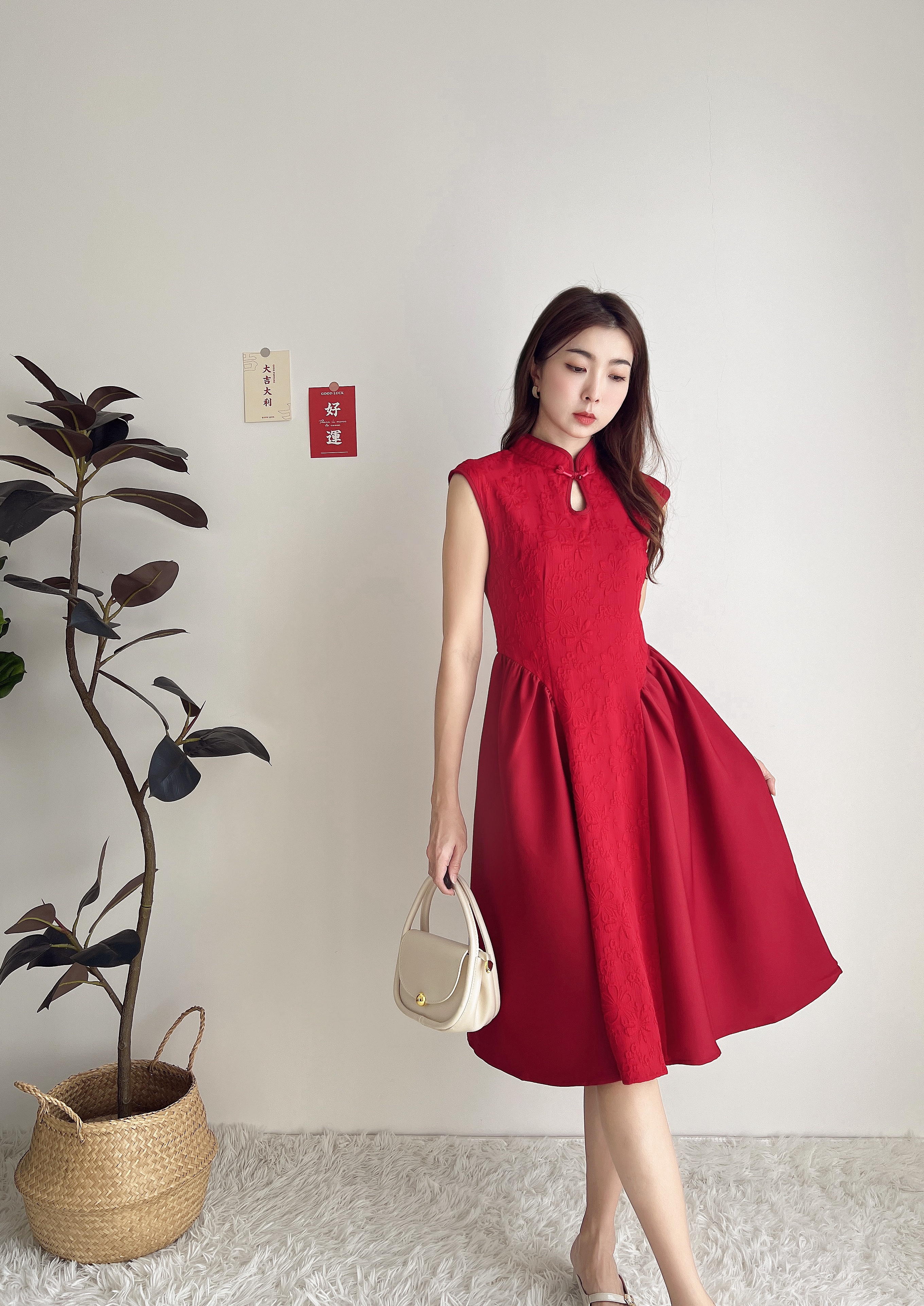 D70775 MUYI LACEY CHEONGSAM DRESS