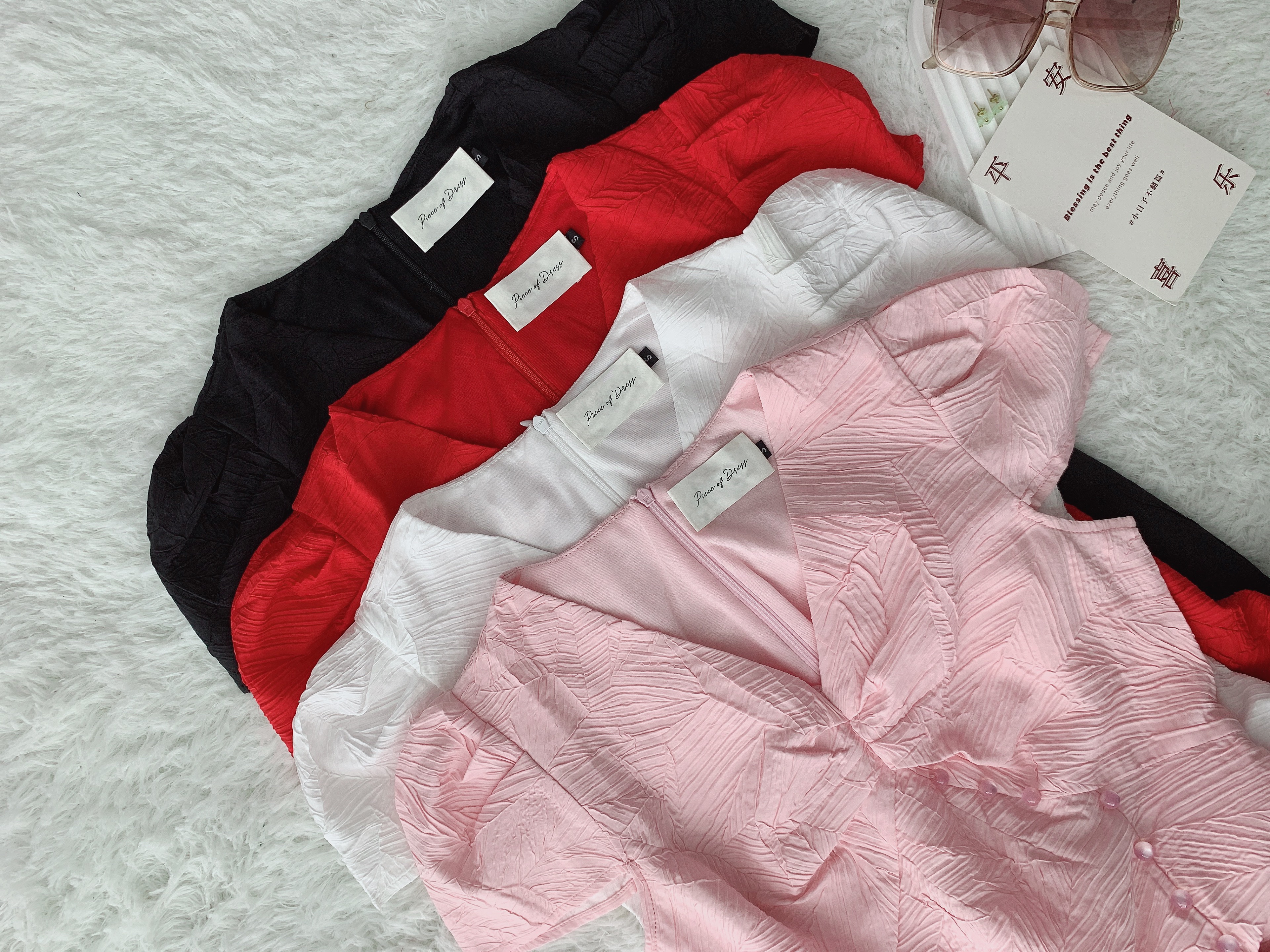 D60821 NANNCY V NECK MIDI DRESS