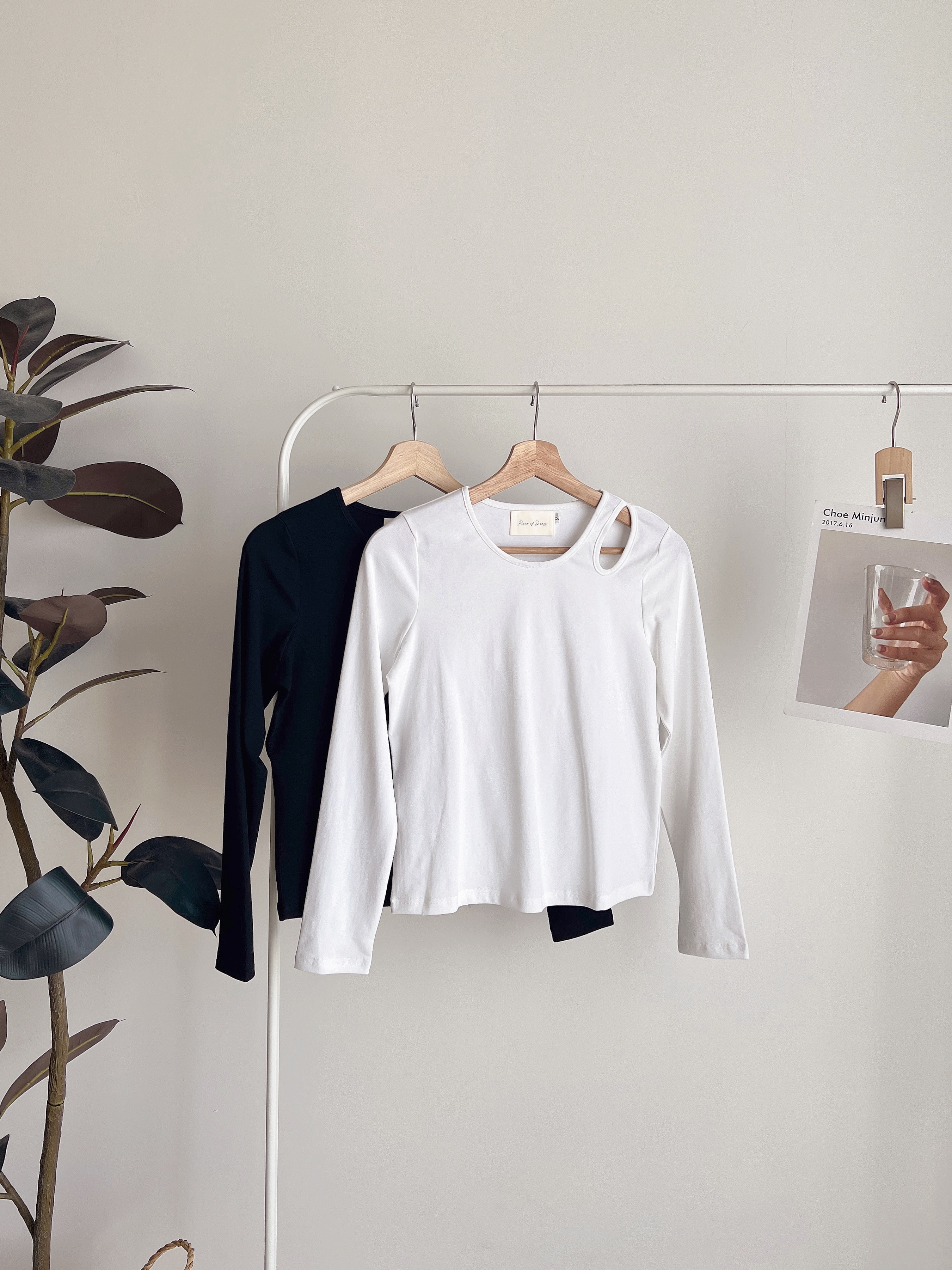 T72033 TESSA CUT IN LONG SLEEVE TOP