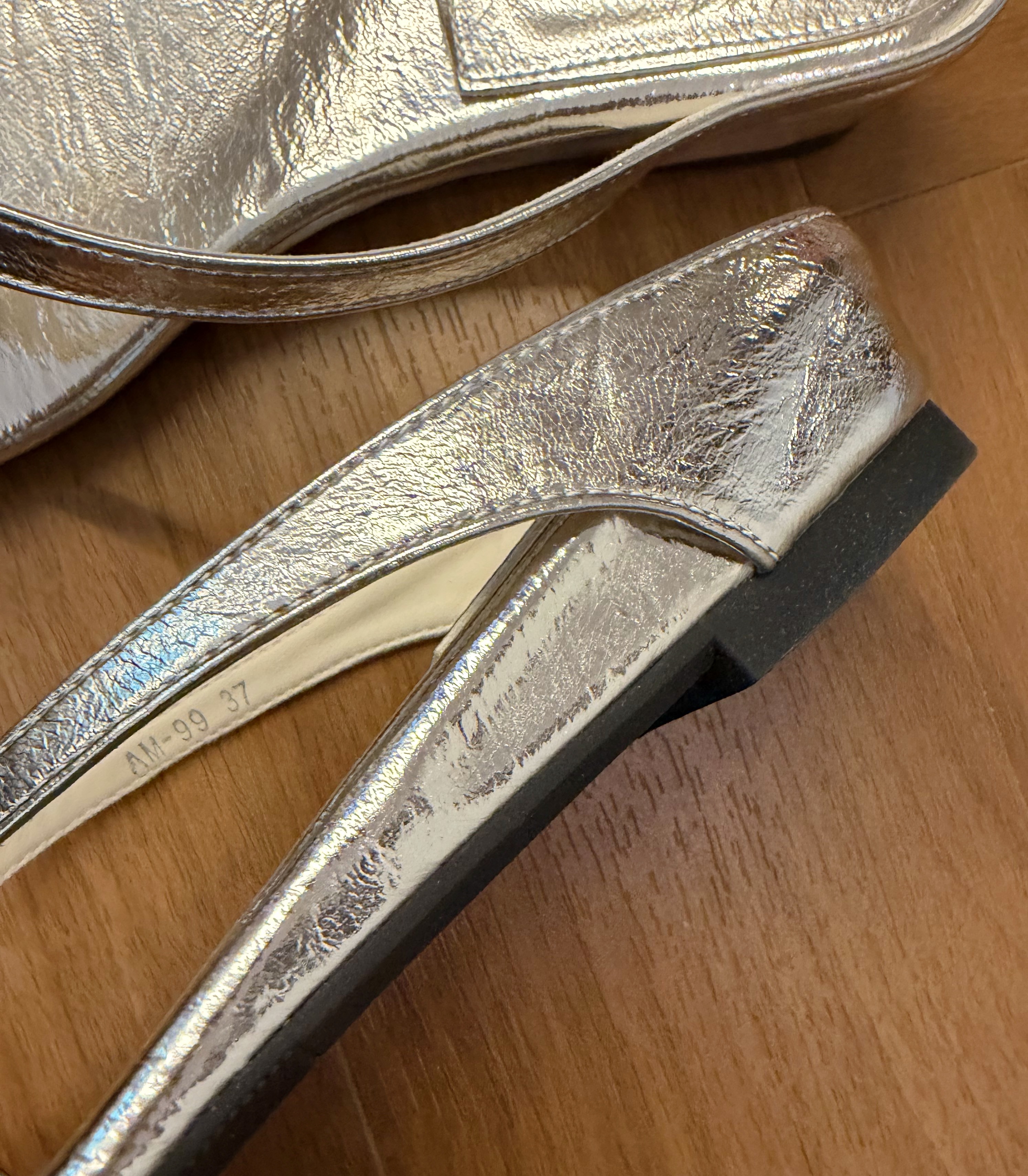 LAM99 EULA MINIMAL TOE LOW HEEL