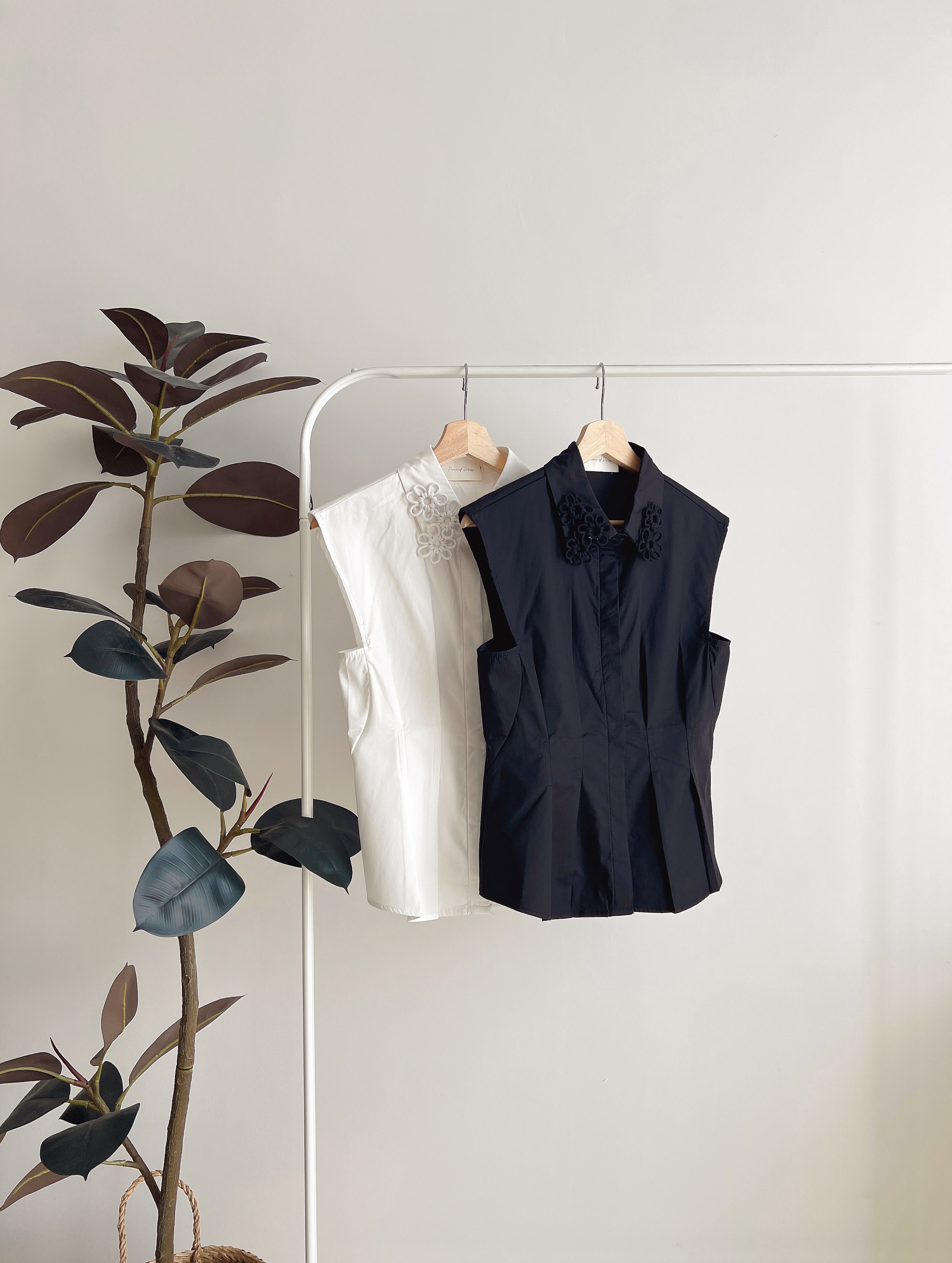 T70847 MIRAE FLORAL COLLAR DESIGNER SHIRT