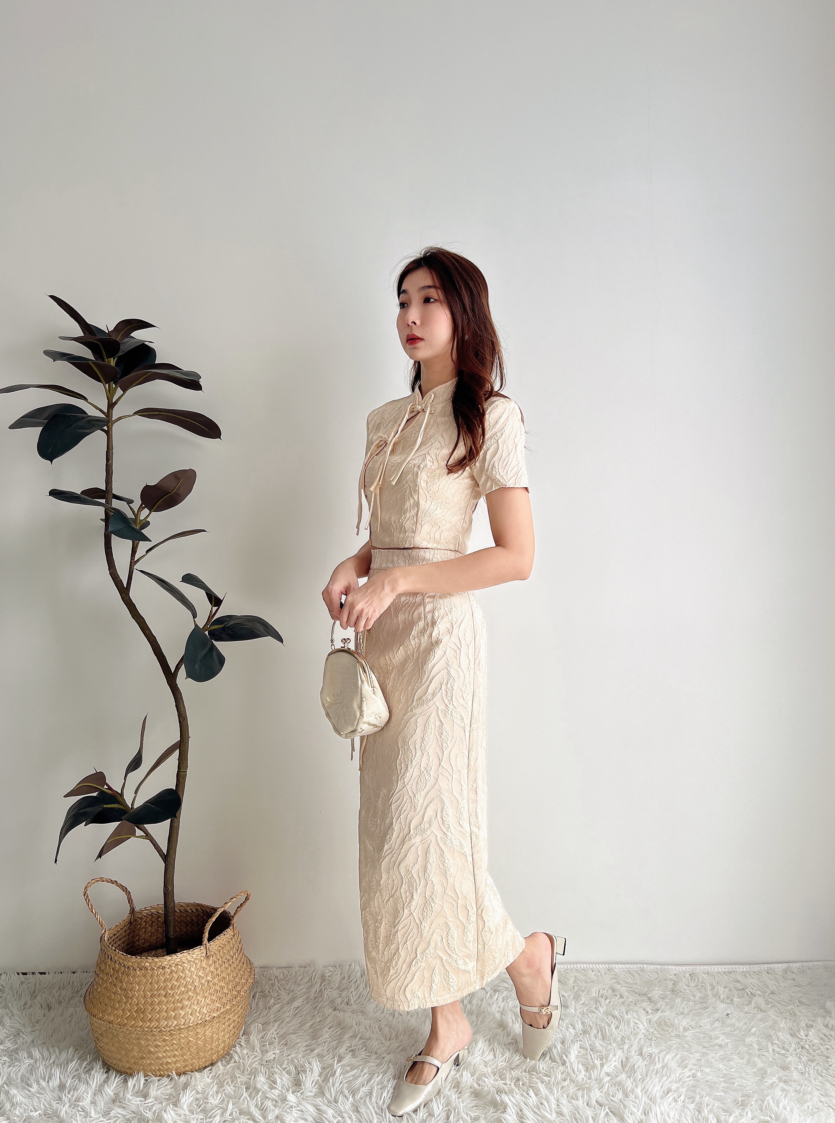 S70809  Zī Yáo PEARL CHEONGSAM MIDI SET