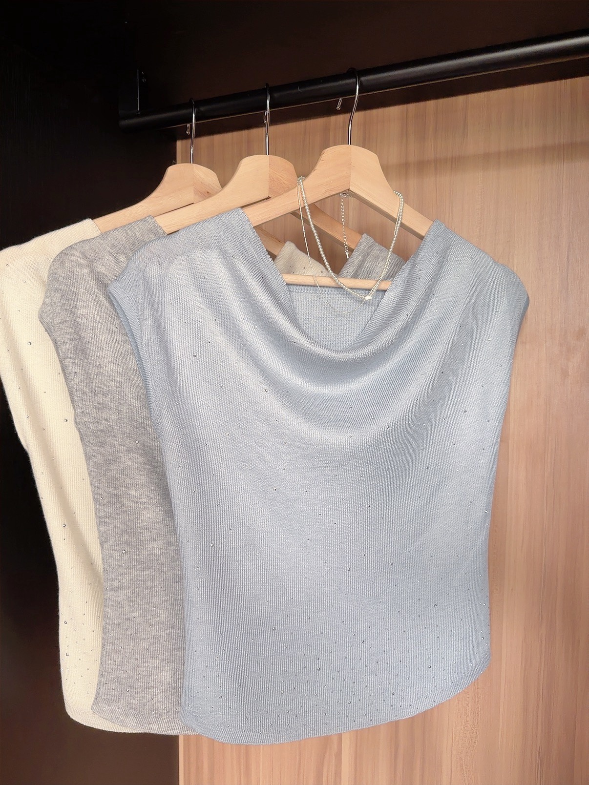 TLT2611  ELIRA RHINESTONE DRAPE COLLAR 