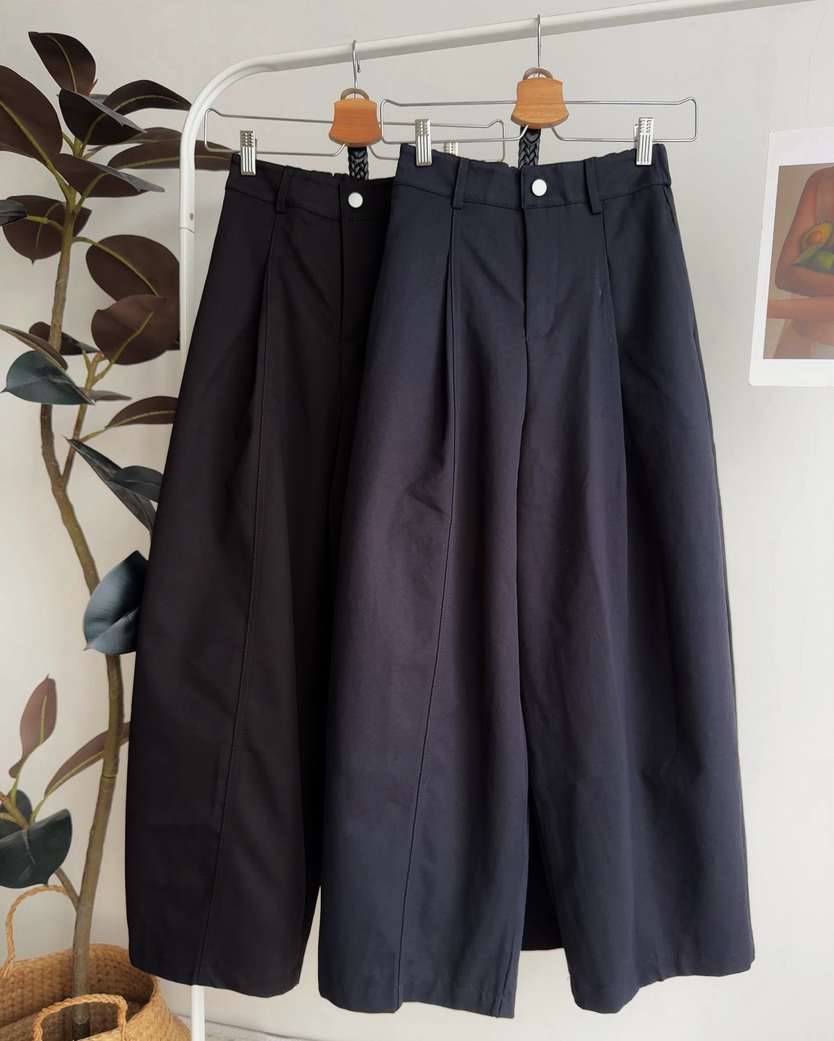 B72658  CERYS STRUCTURED BELTED PALAZZO PANTS