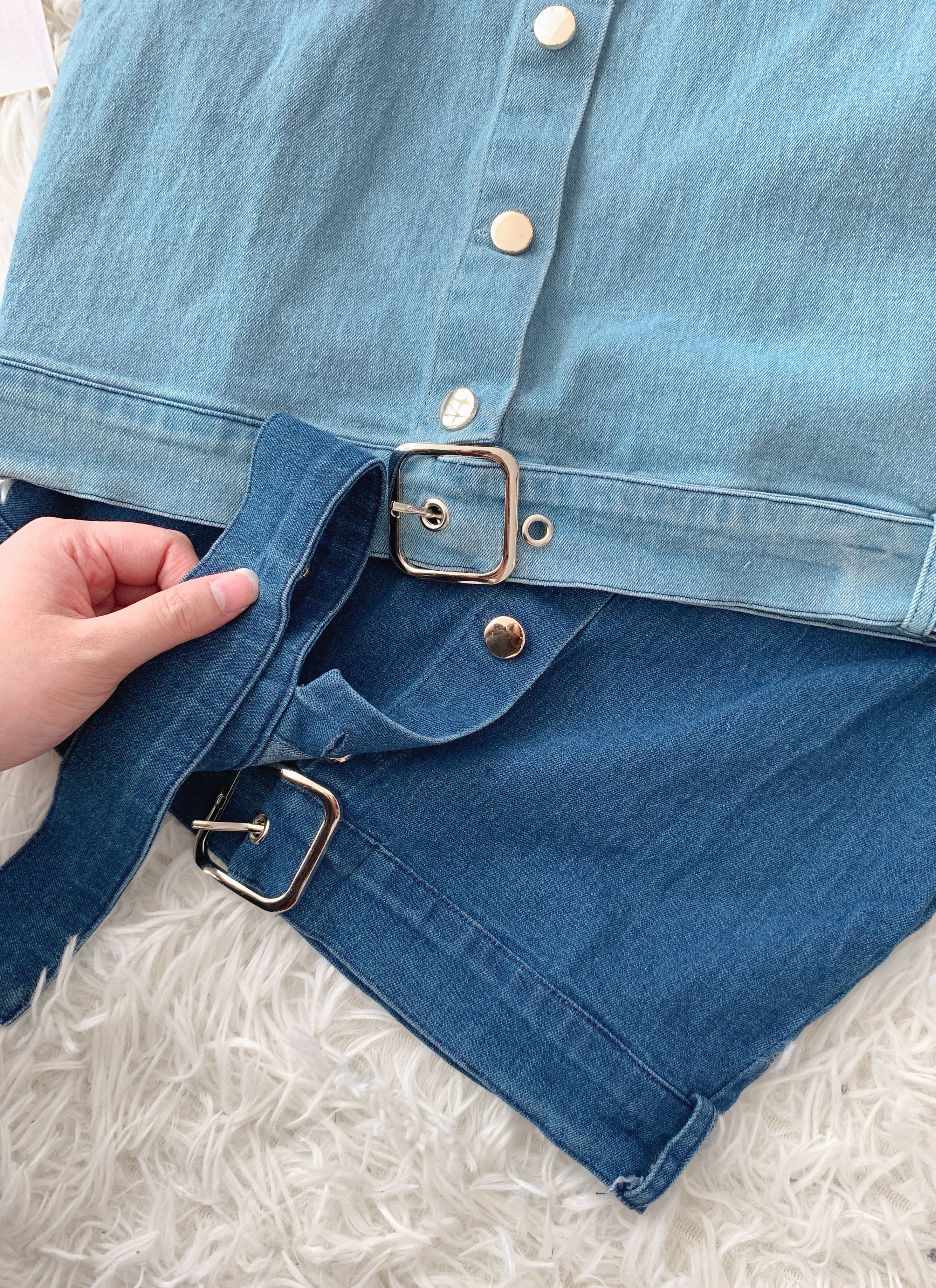 T70489 BROOKIE DENIM SLEEVELESS SHIRT