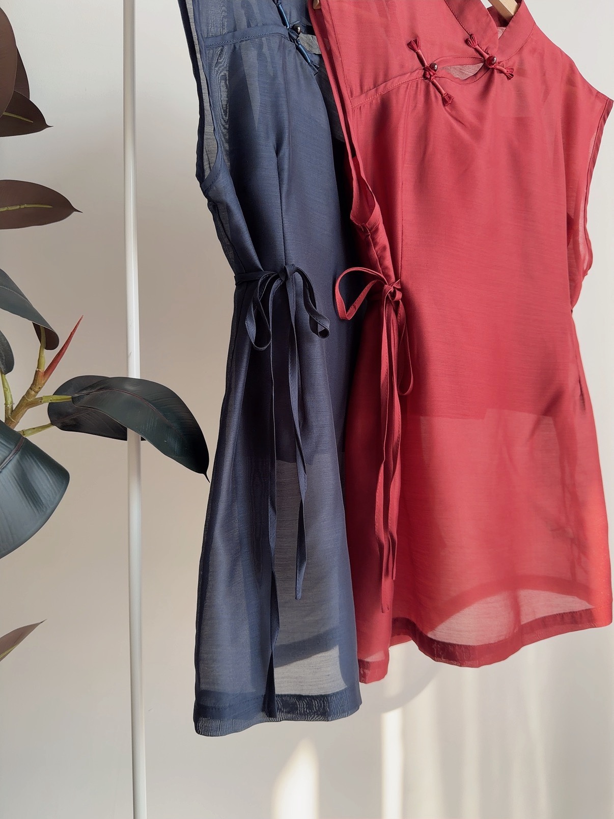 T72708 YAREEN SHEER MANDARIN TWO PIECES TOP 