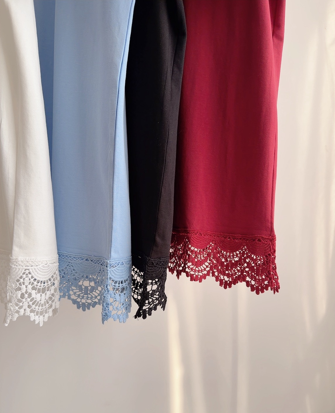 T72750 LIORA CROCHET HEM LONG TEE