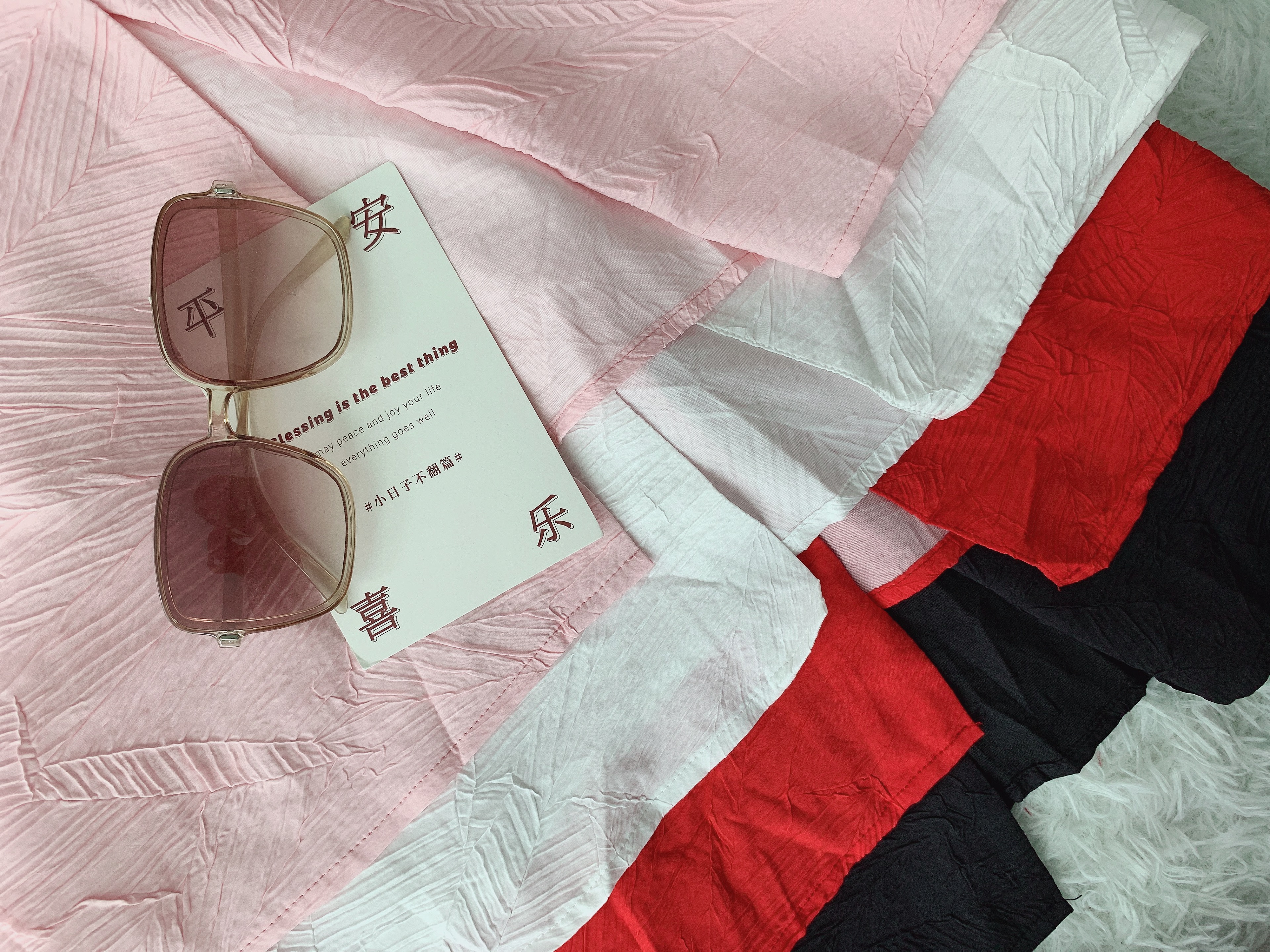 D60821 NANNCY V NECK MIDI DRESS