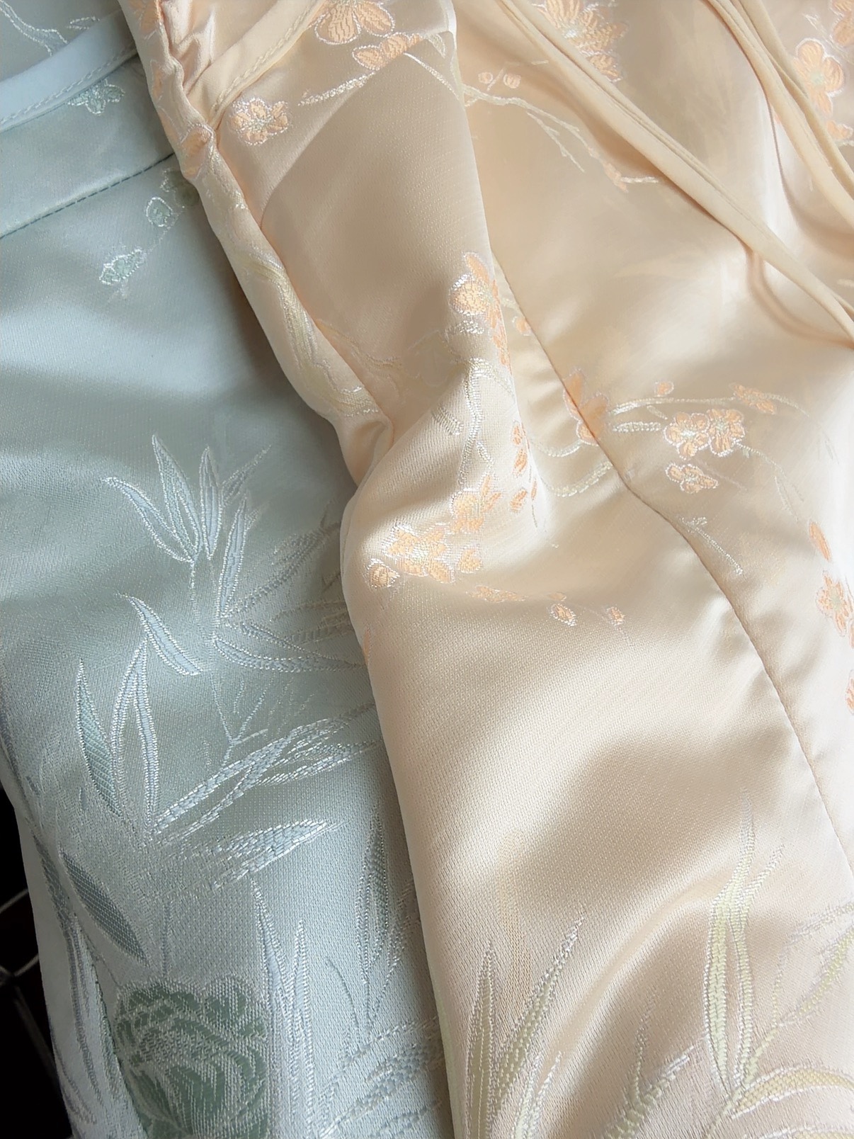 D72701 LILY LADY ORIEANTAL CHEONGSAM