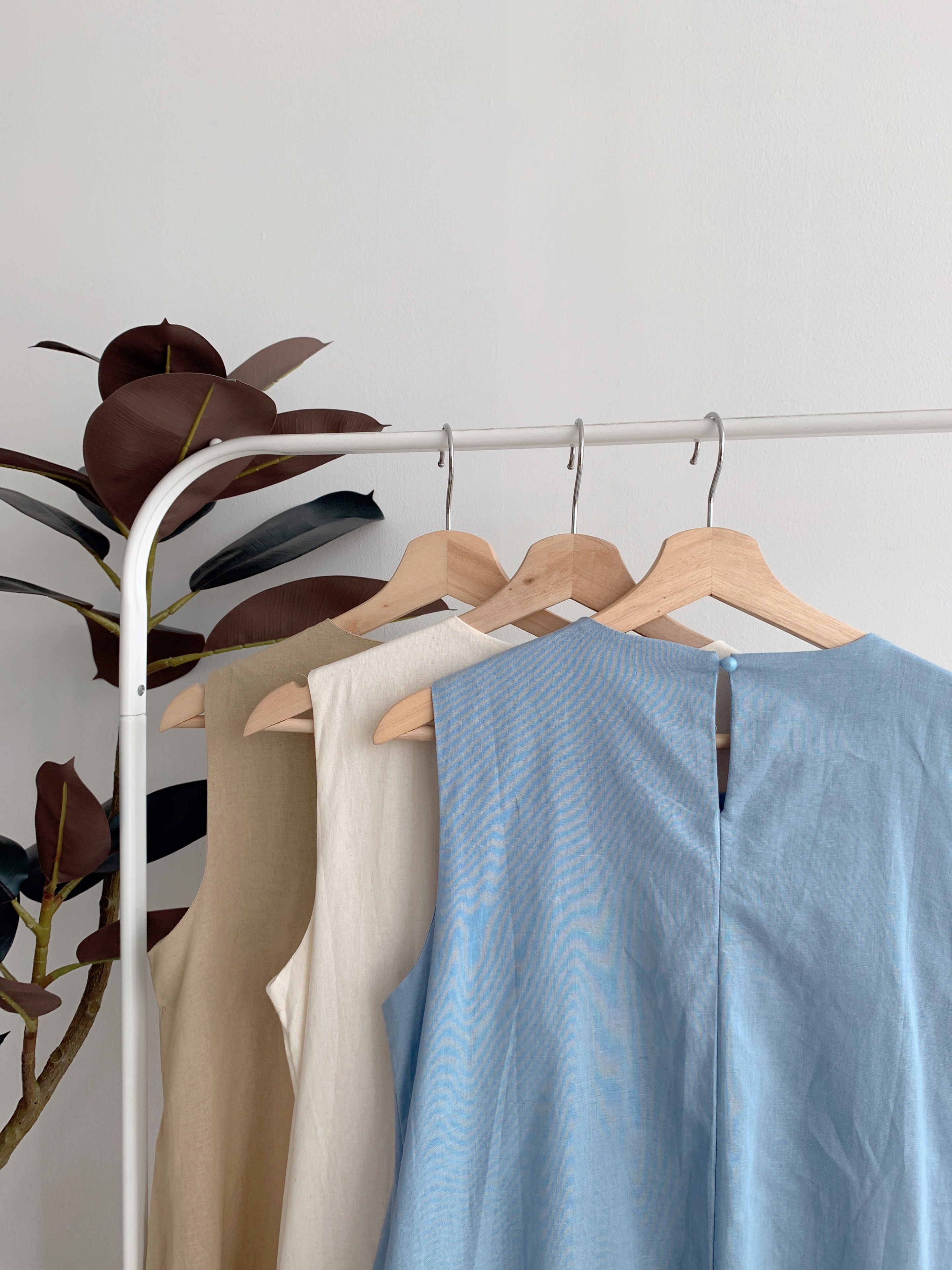 D70334 BYLYTHE PLEATED FLARE DRESS