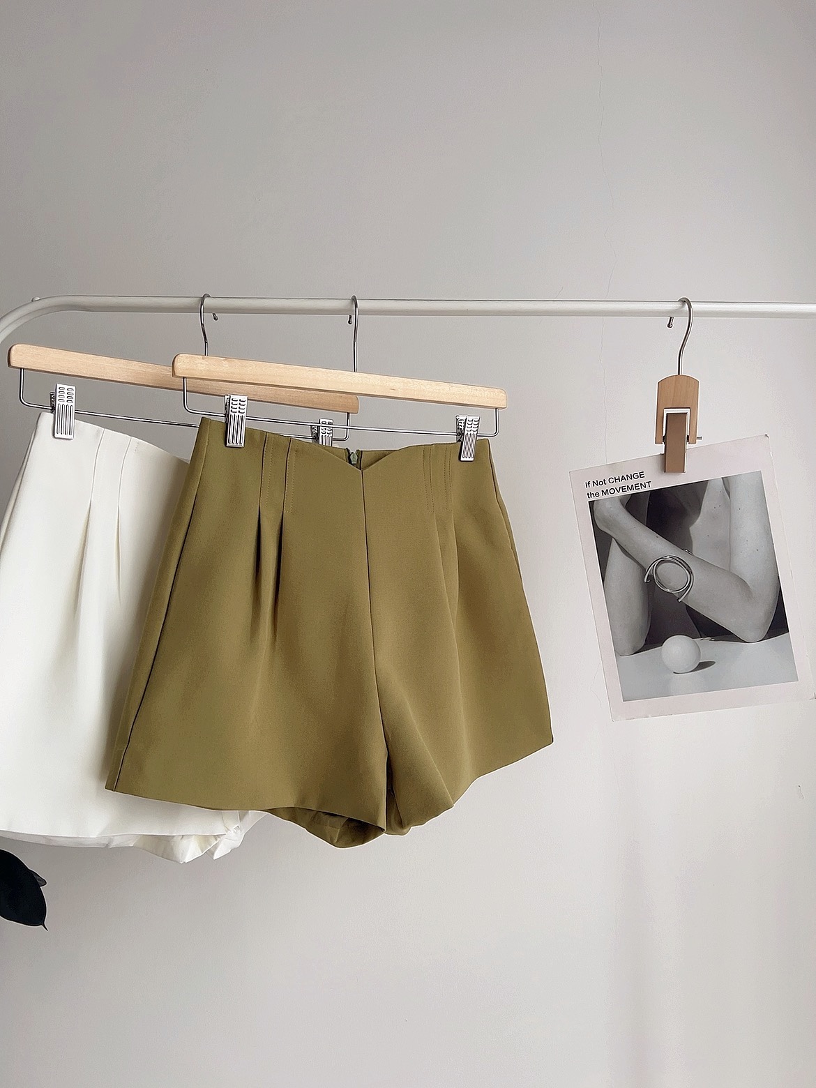 B72099 HANA CURVE A CUT PANT