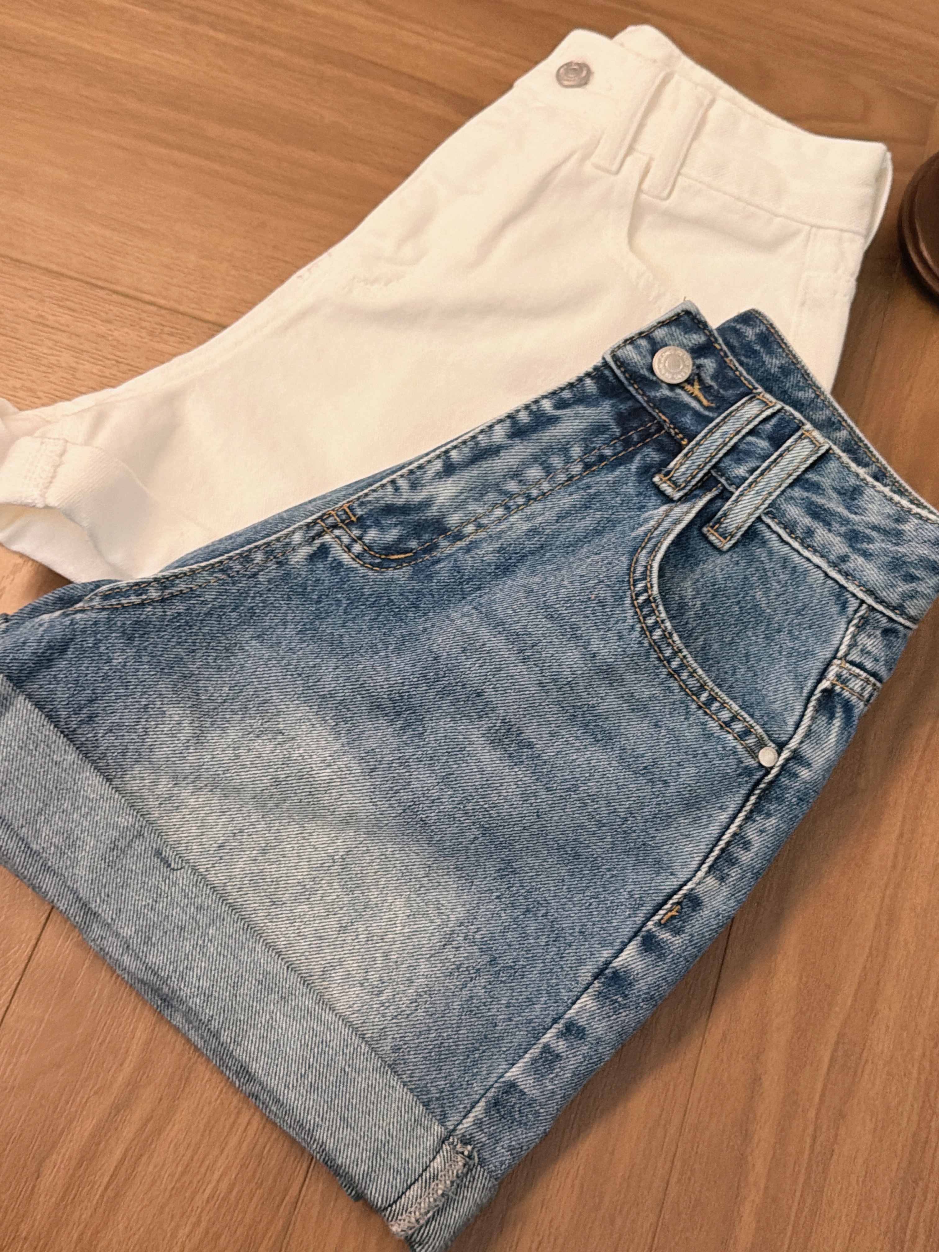 MYFB589  NOVA FOLDED DENIM SHORTS