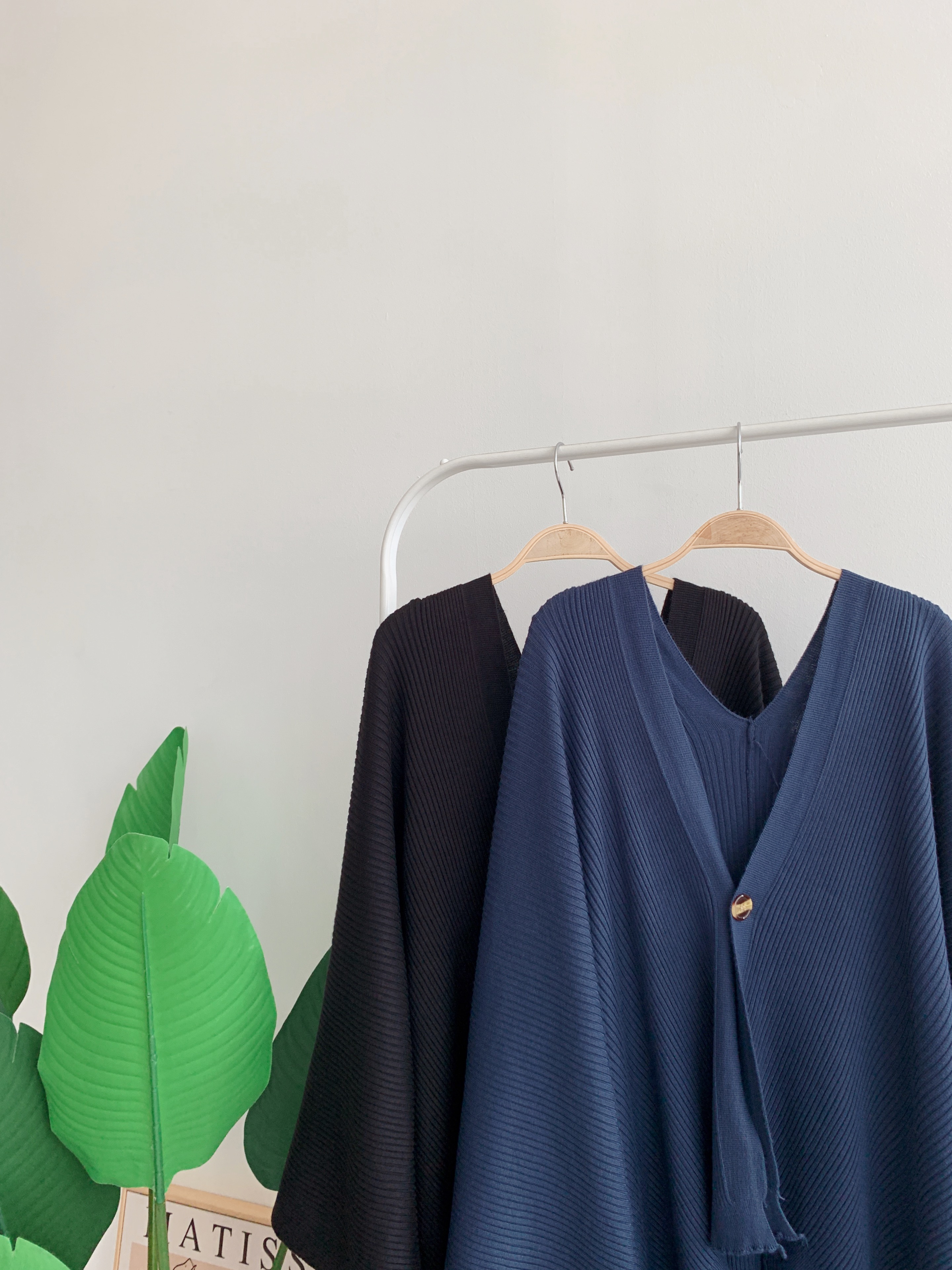 J70413 JESSIECA WINTER KNIT CAPE