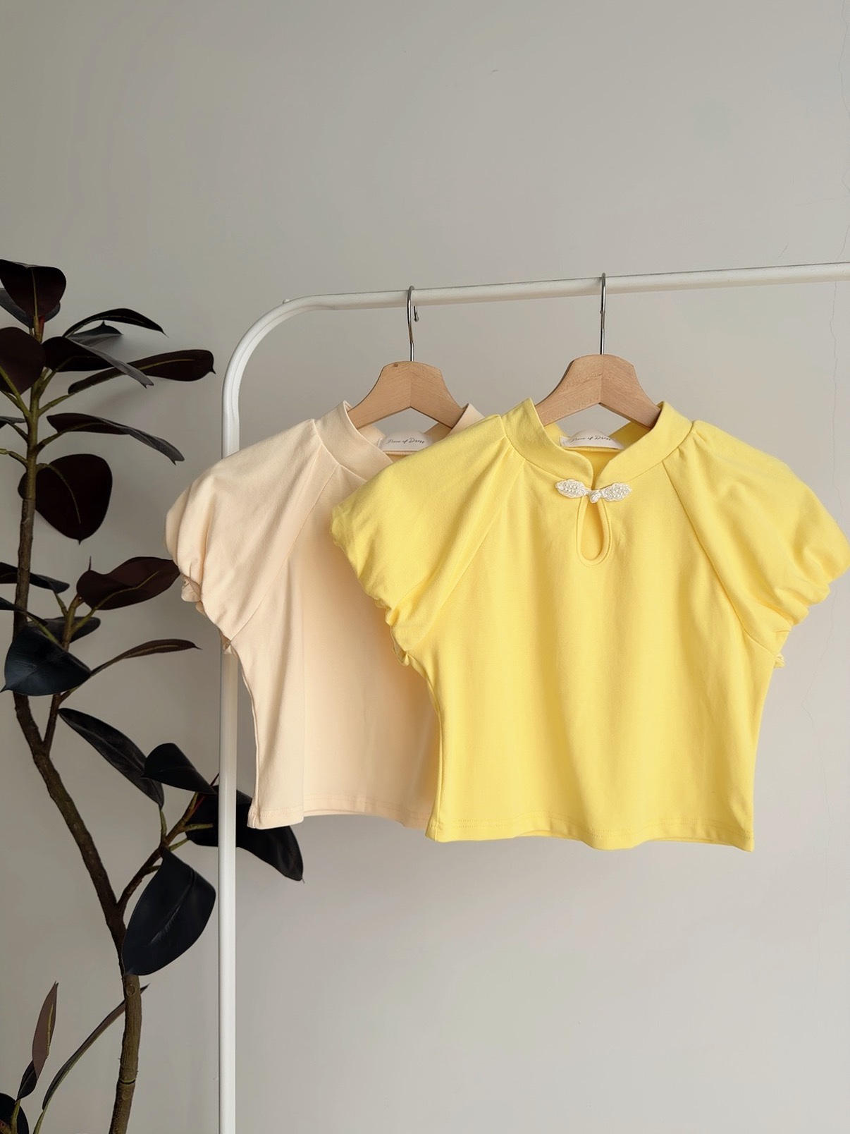 T72683 MOLI PEARL KNOT ORIENTAL TEE