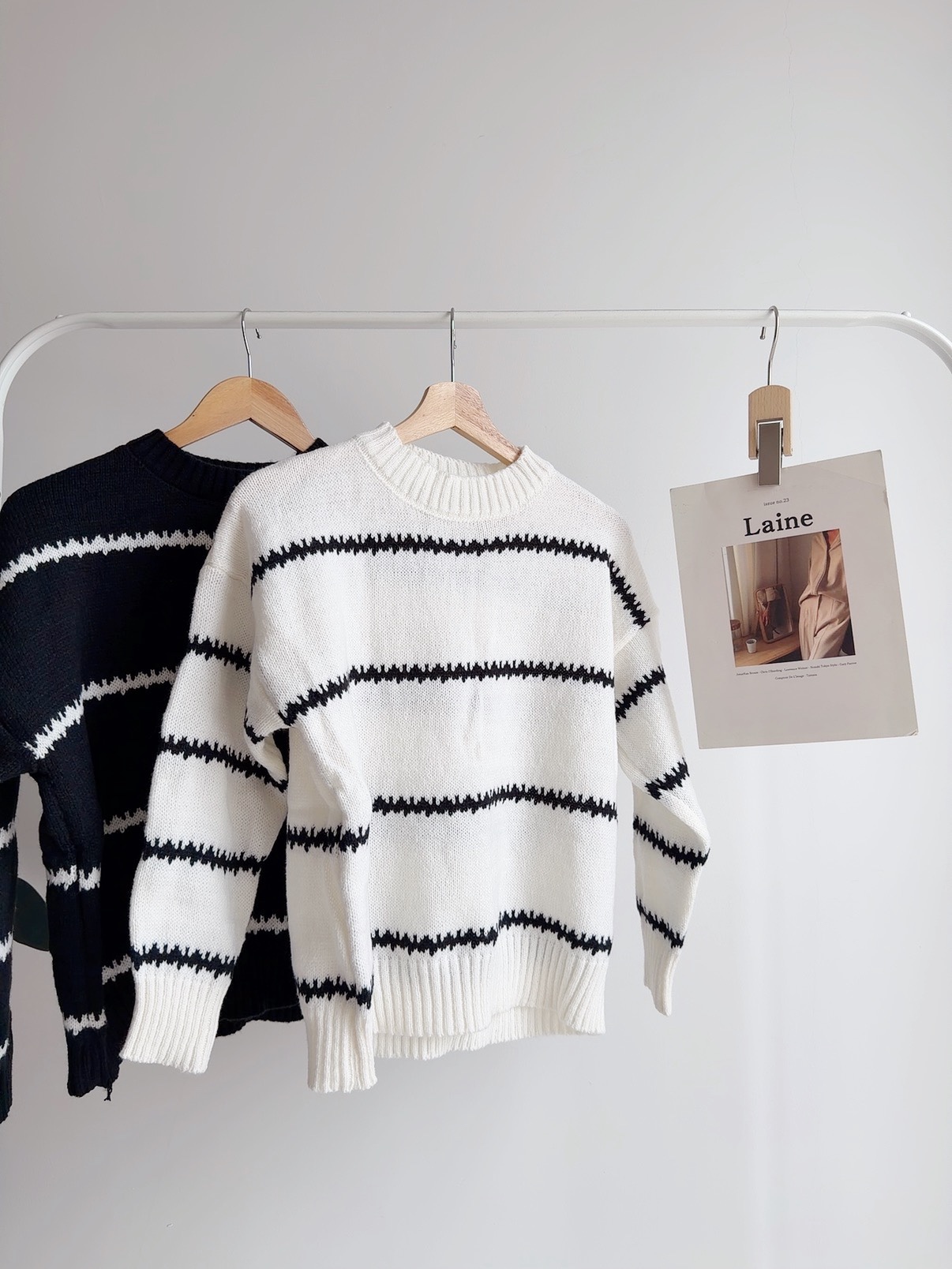 T72785 YUNA CURL LINE KNIT TOP