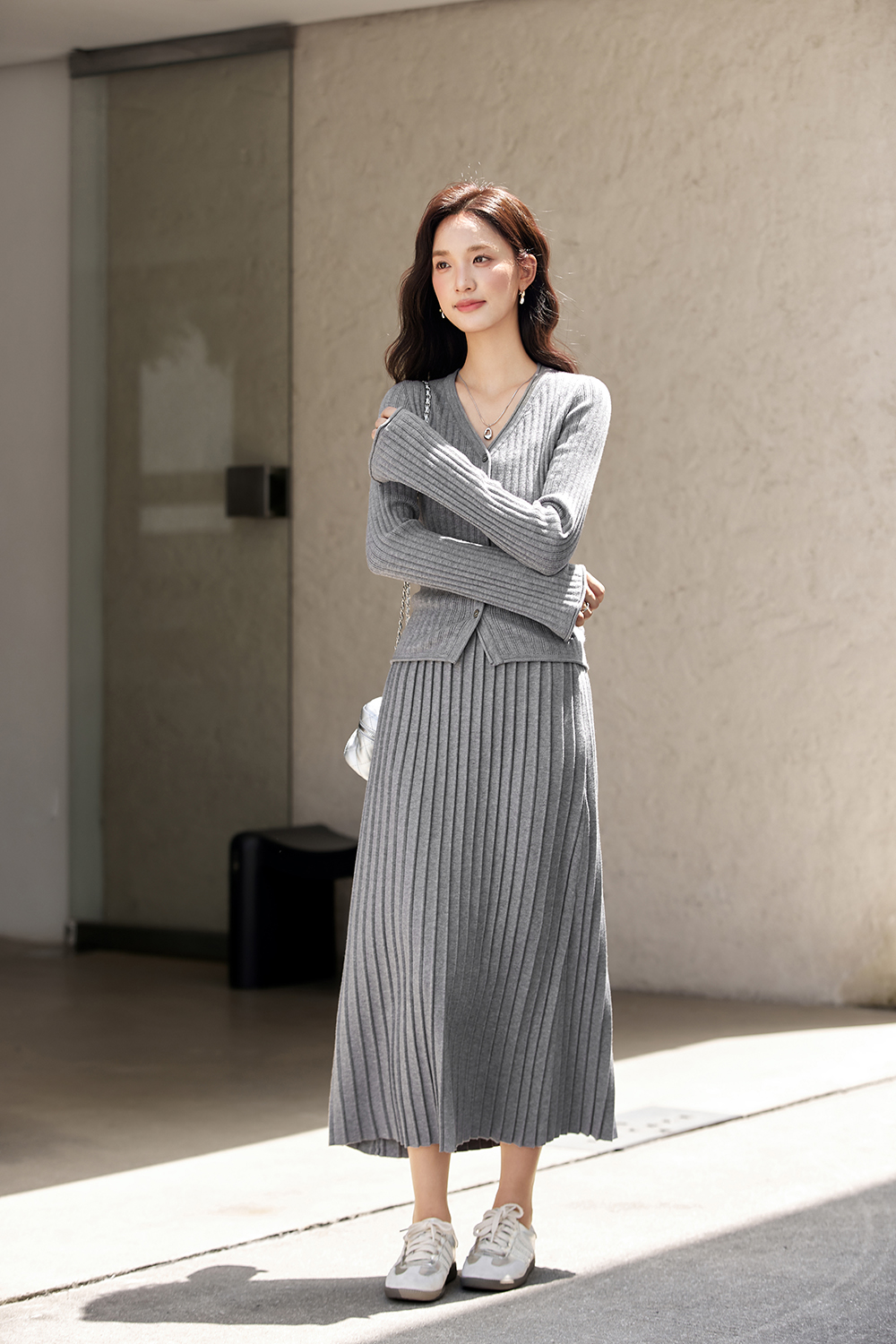 Fitted V-Neck Top & Pencil Skirt Knit Set-VIMLYSTORE