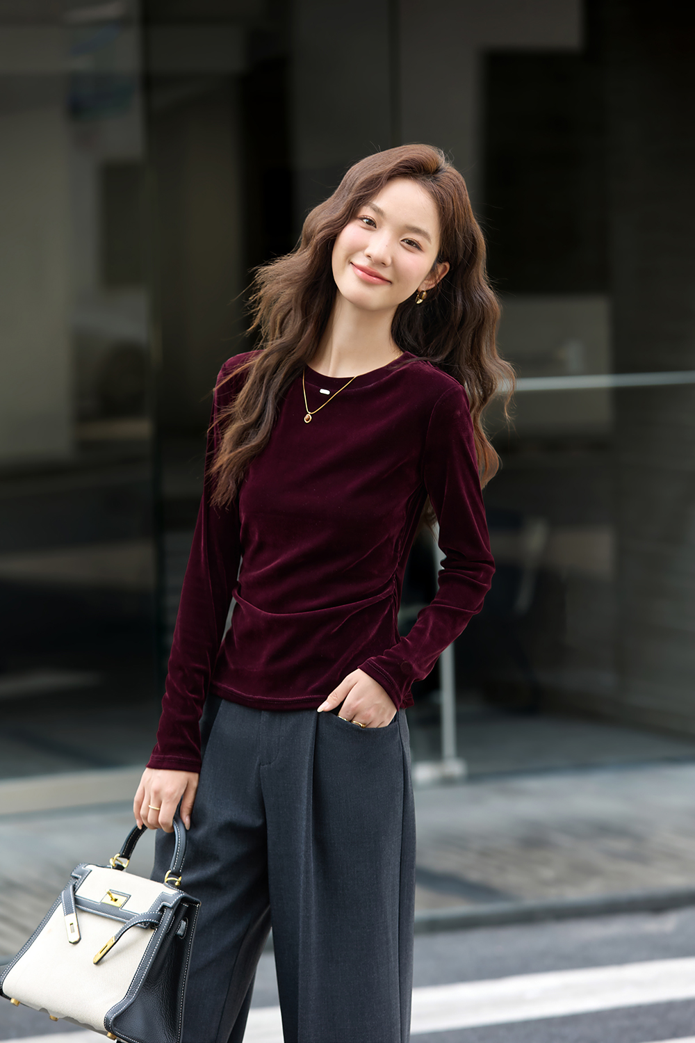 Round Neck Velvet Slim-Fit Slimming Knit T-Shirt-VIMLYSTORE