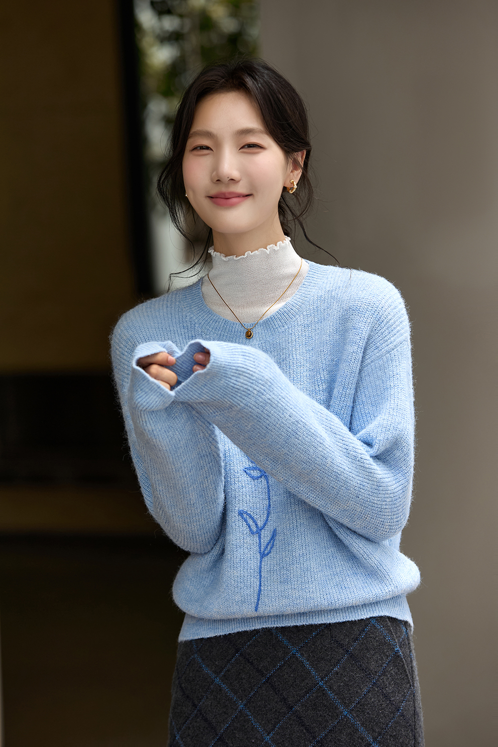 Blue Rose Embroidered Oversized Knit-VIMLYSTORE