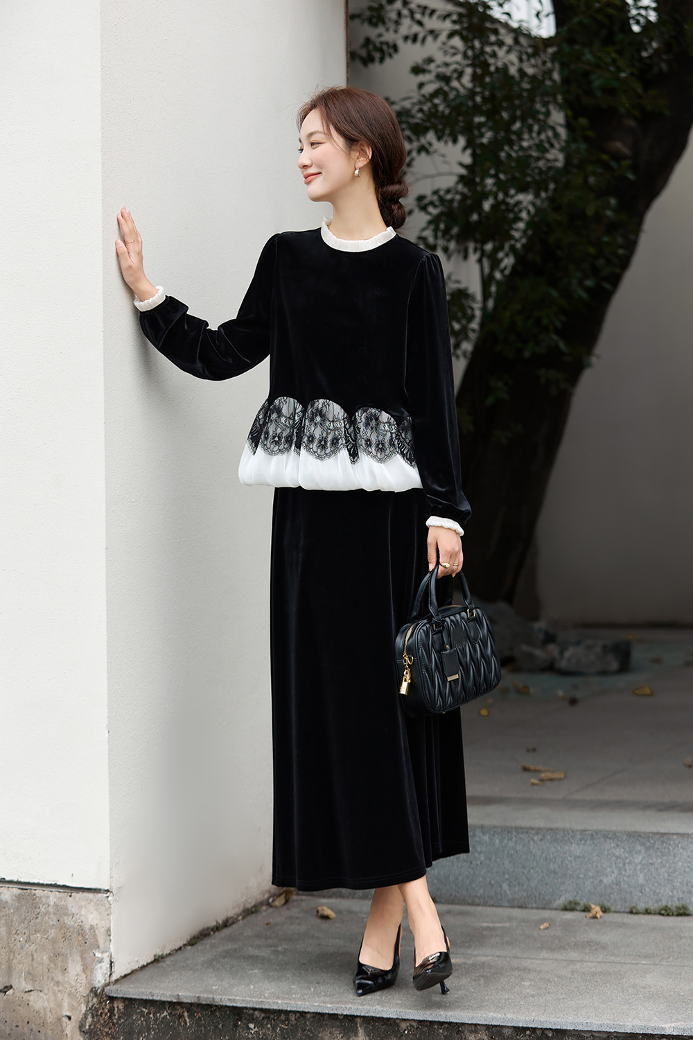 French-Style Velvet Set