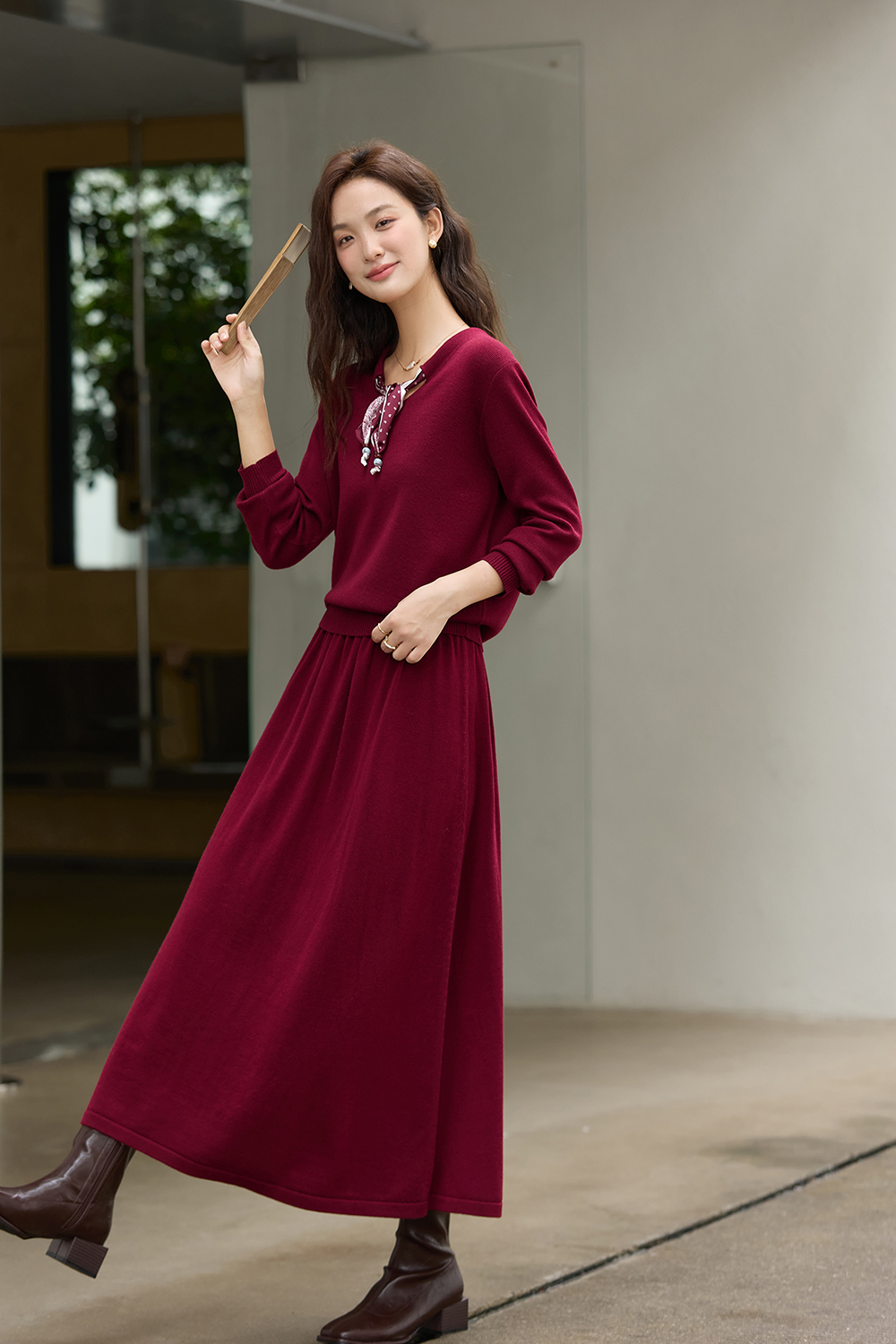 Red V-Neck Ribbon Office Suit Set