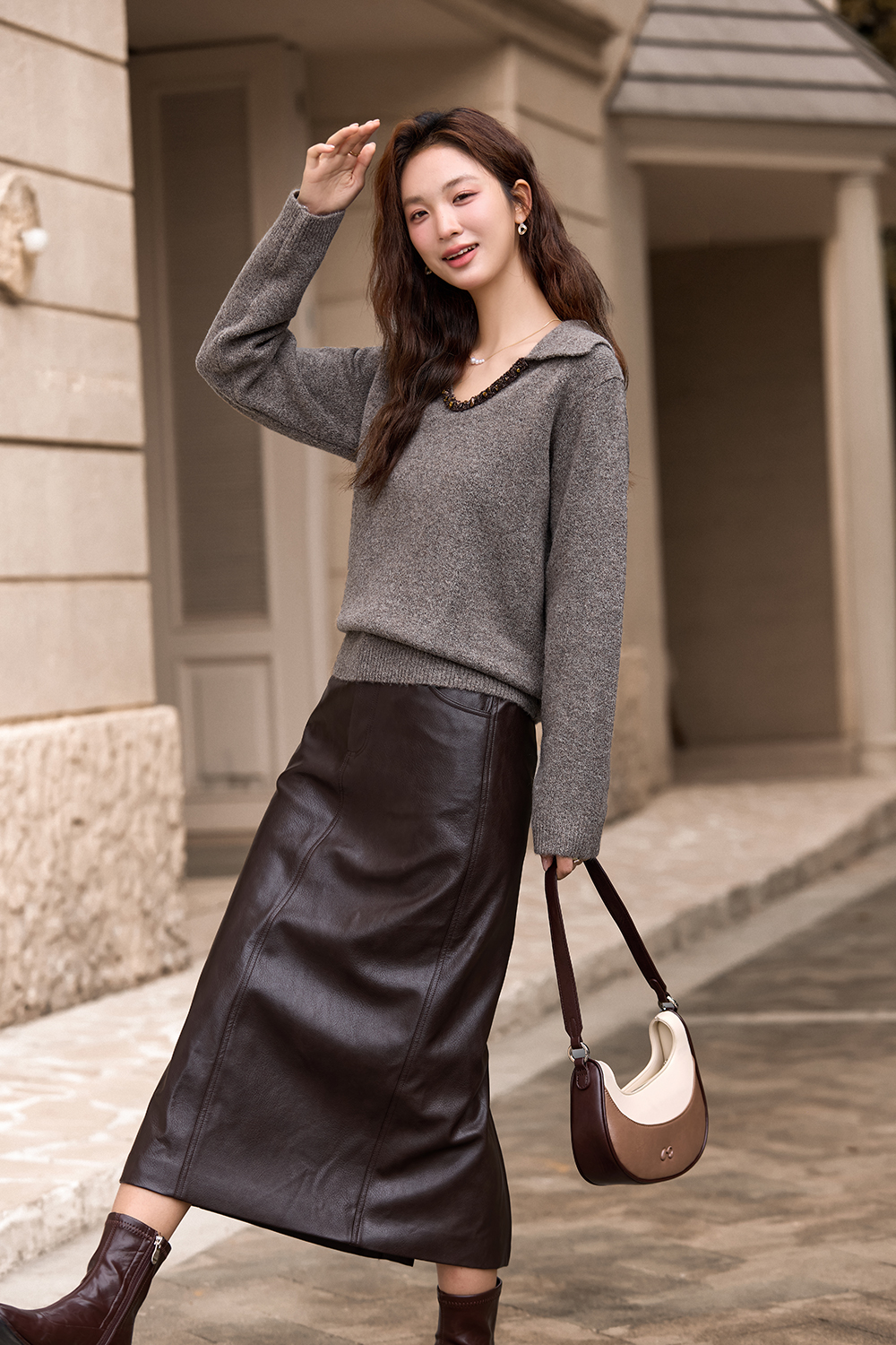 Grey coffee V-neck lapel sweater
