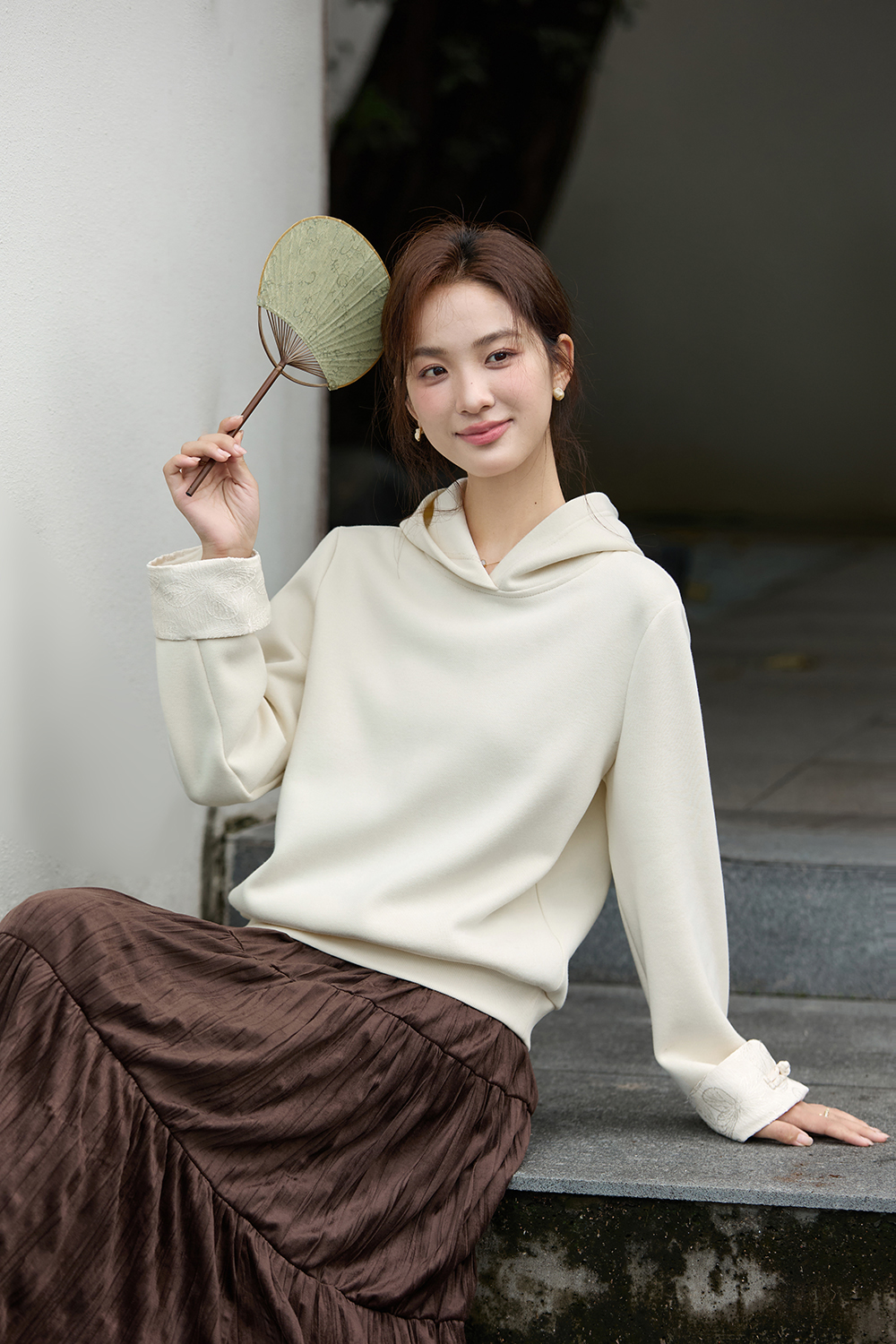 Chinese-Style Hooded Sweatshirt