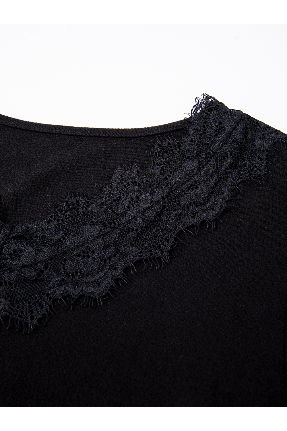 Black Ruffled Lace V-Neck Long-Sleeve T-Shirt