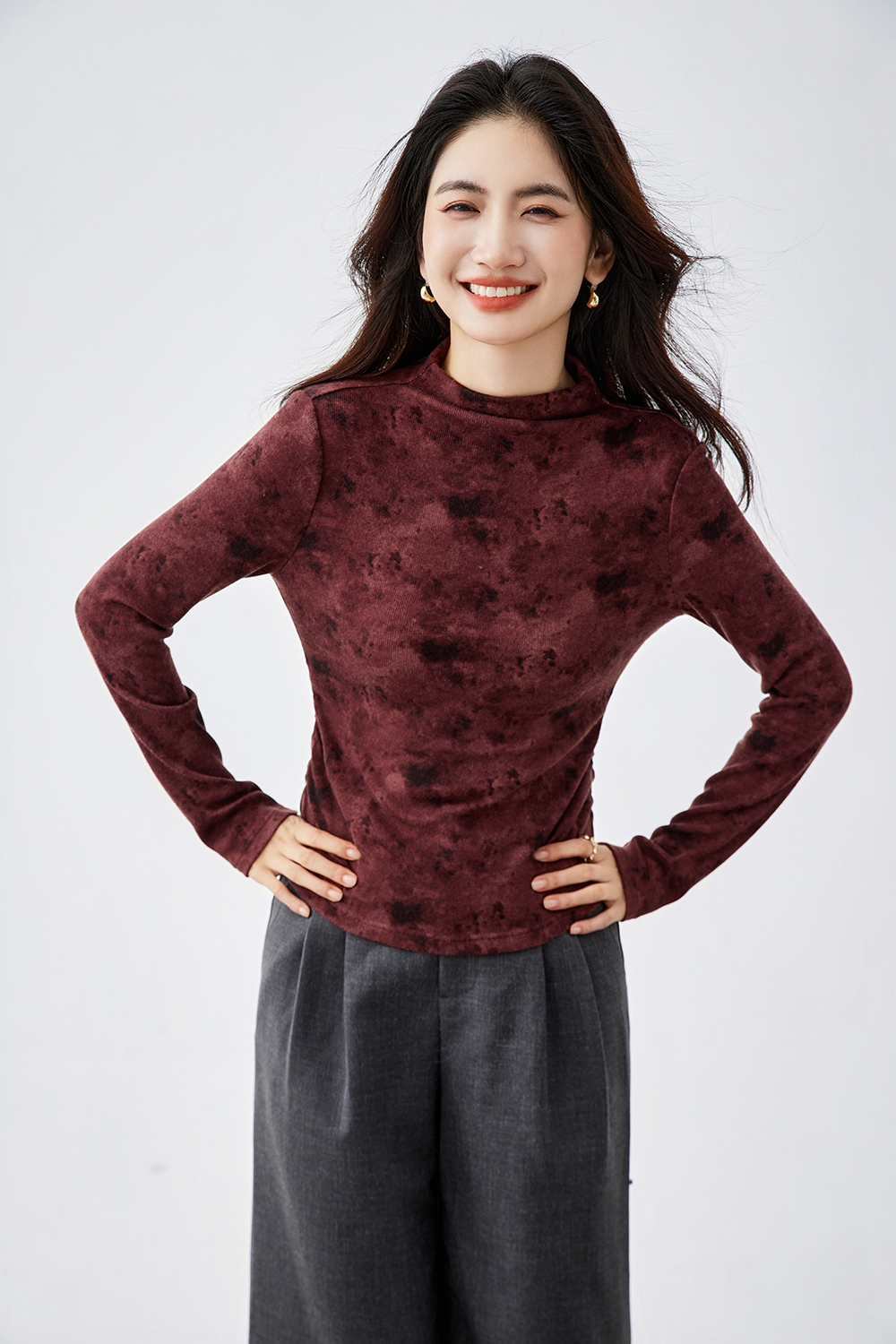 Tie-Dye Turtleneck Long-Sleeve T-Shirt