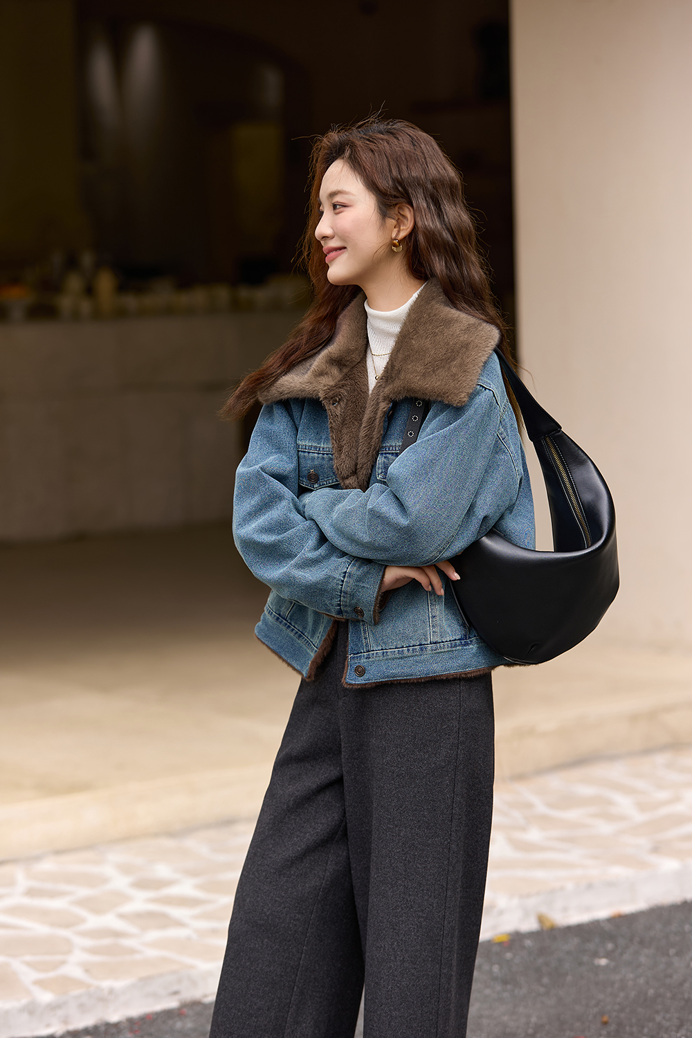 Retro turn - down collar fur - collared denim jacket