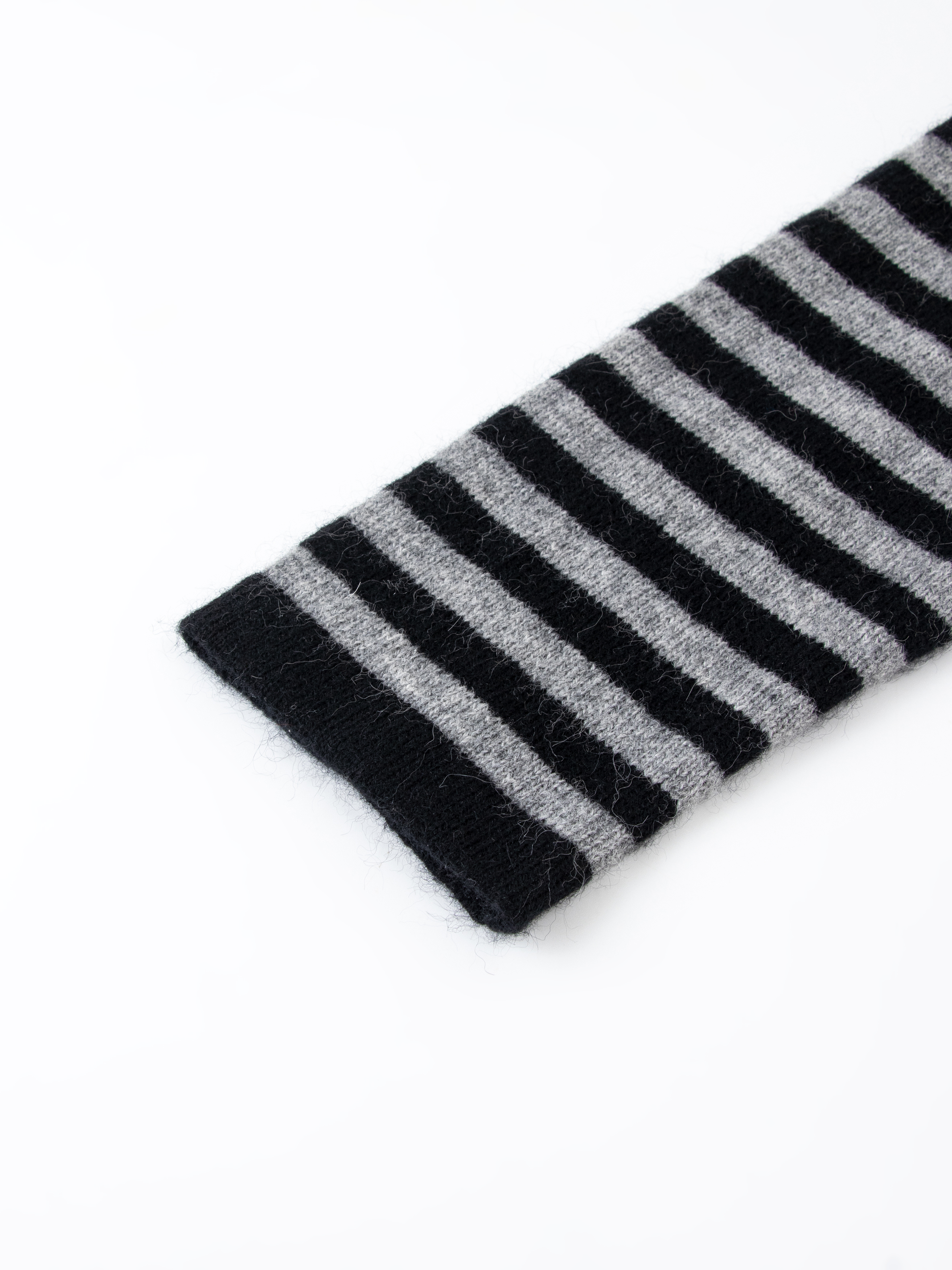 Retro Gray-White Striped Off-Shoulder Knitted Shirt