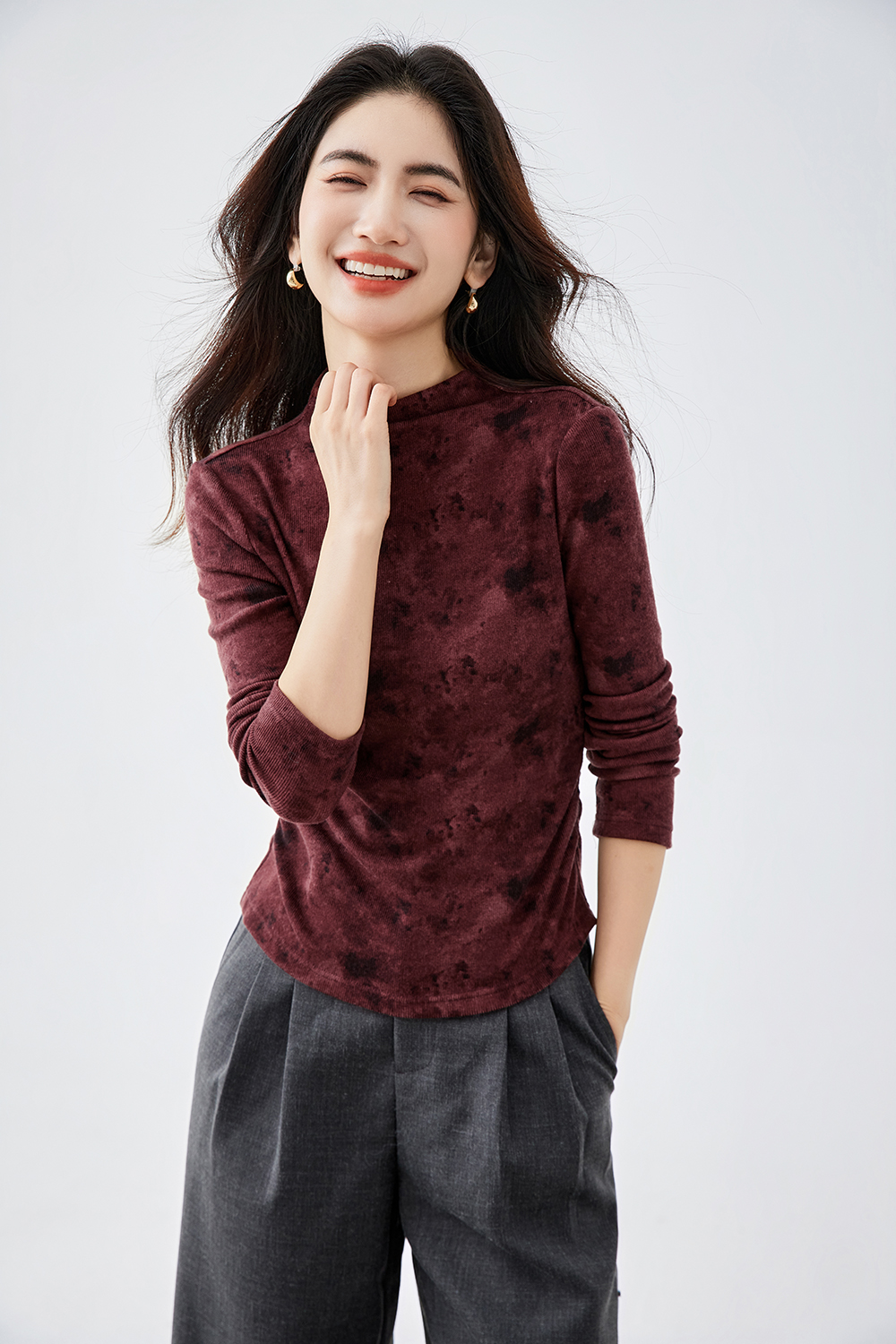 Tie-Dye Turtleneck Long-Sleeve T-Shirt