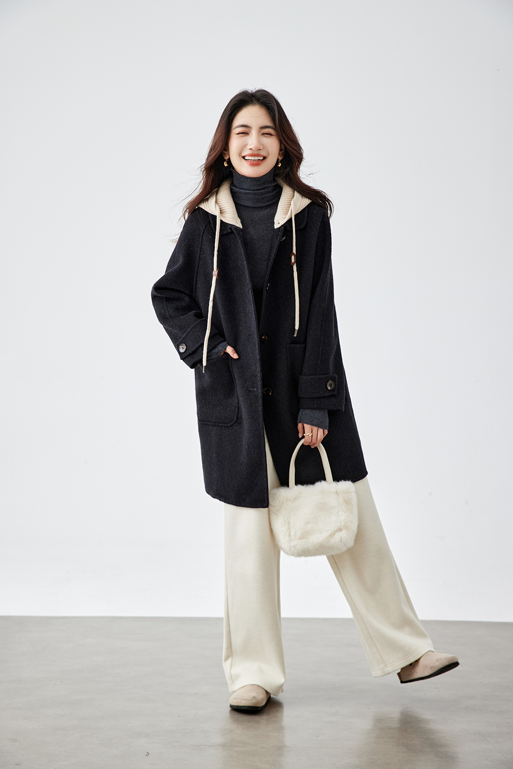 Contrast hooded wool coat