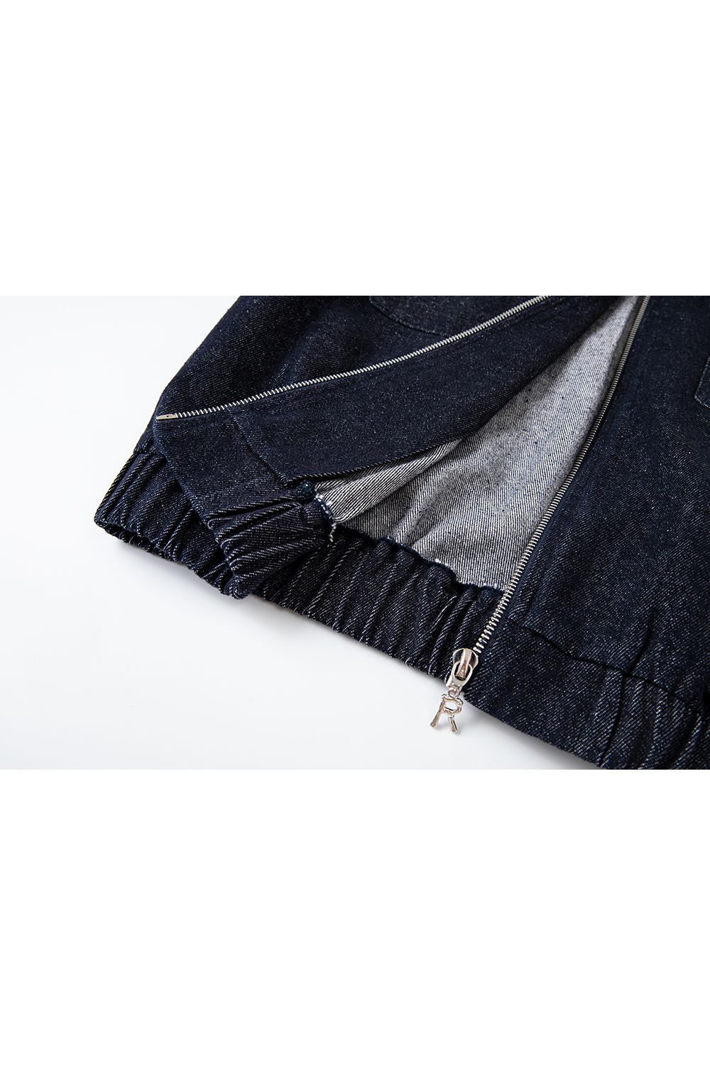 Washed Denim Jacket with Youthful Straight Cut-VIMLYSTORE