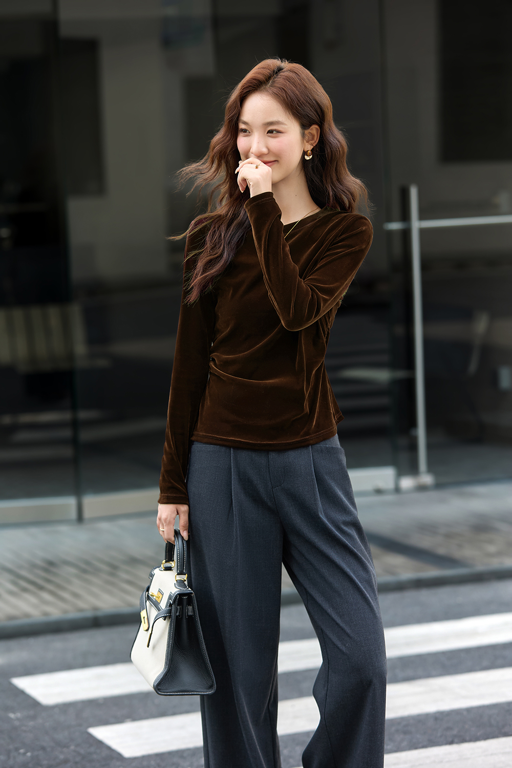 Round Neck Velvet Slim-Fit Slimming Knit T-Shirt-VIMLYSTORE