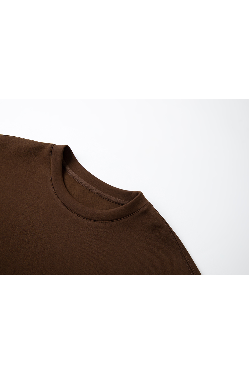 Cropped Crewneck Sweatshirt with Heart Motif-VIMLYSTORE