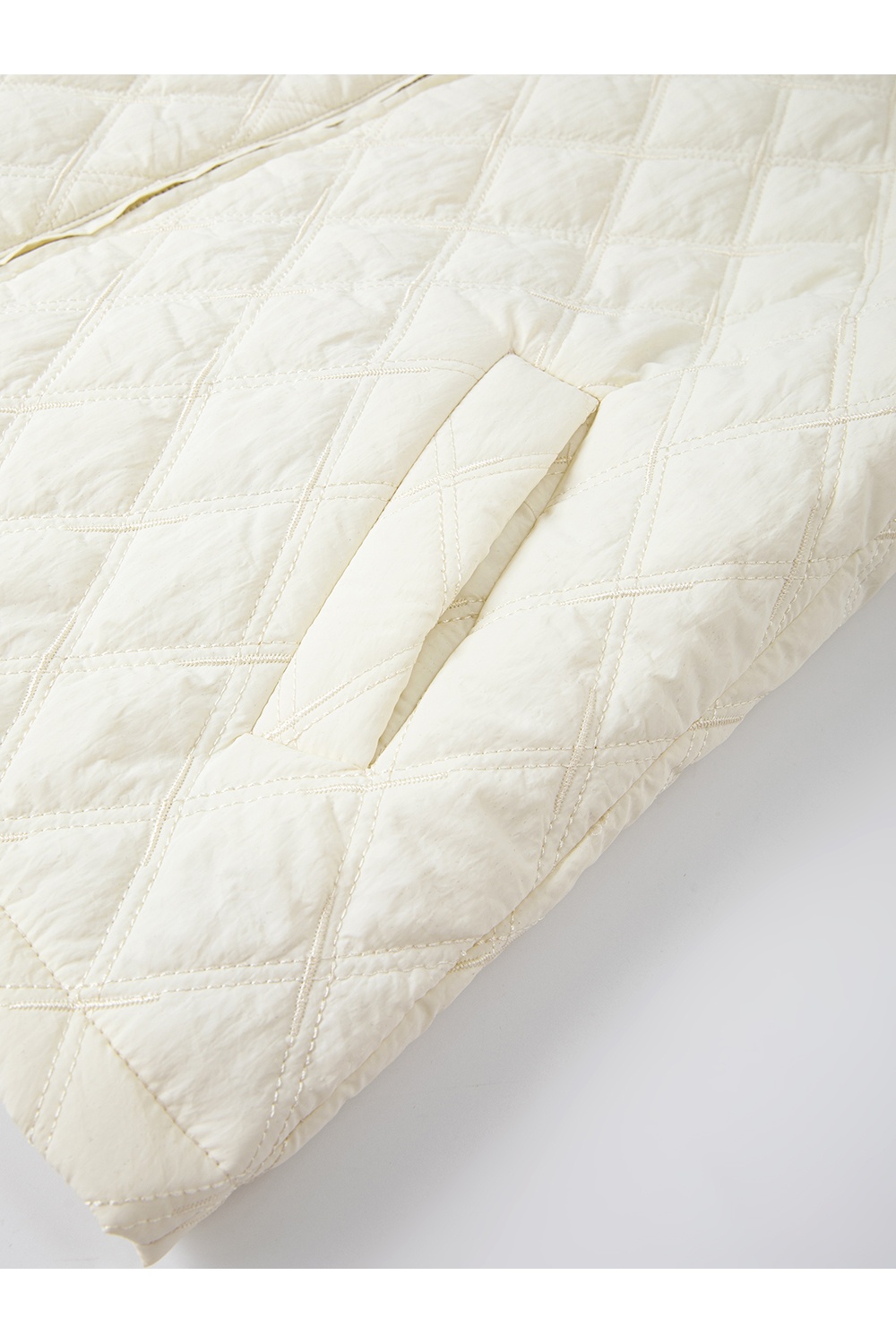 Color-Block Lapel Argyle Puffer Jacket