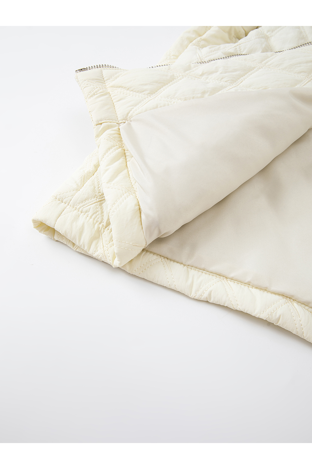 Color-Block Lapel Argyle Puffer Jacket