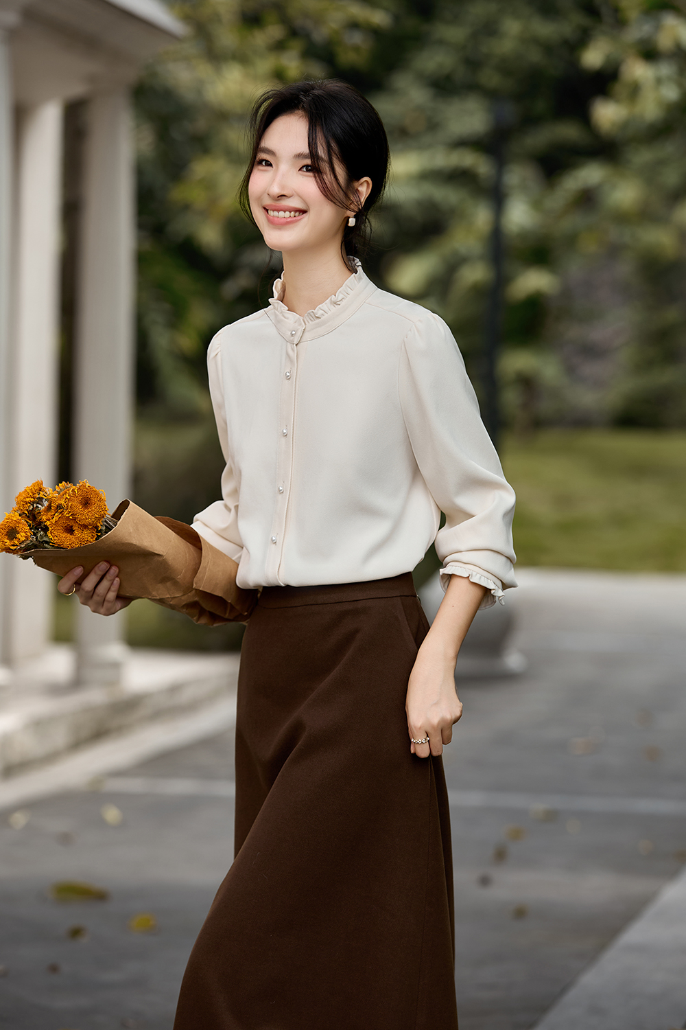 Romantic Blouse with High Neck & Flounce-VIMLYSTORE