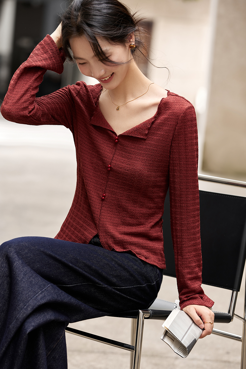 Textured Wrinkle Slim-Fit Slimming V-Neck Long Sleeve T-Shirt-VIMLYSTORE