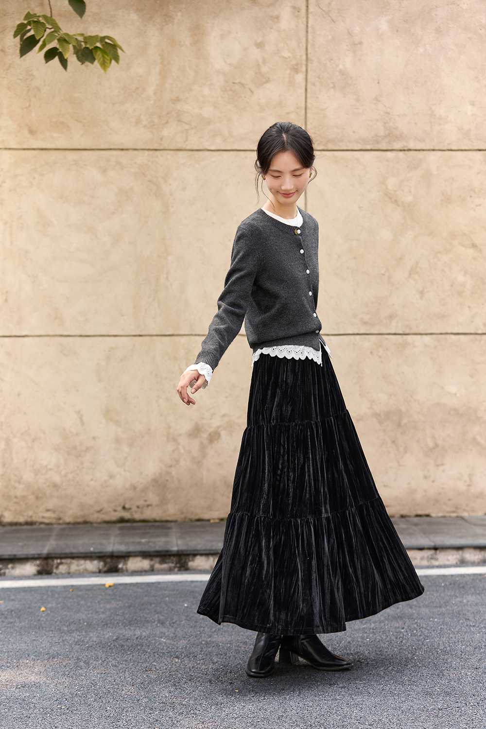 Black Multi-Layer Split Velvet Loose Large Hem Skirt-VIMLYSTORE