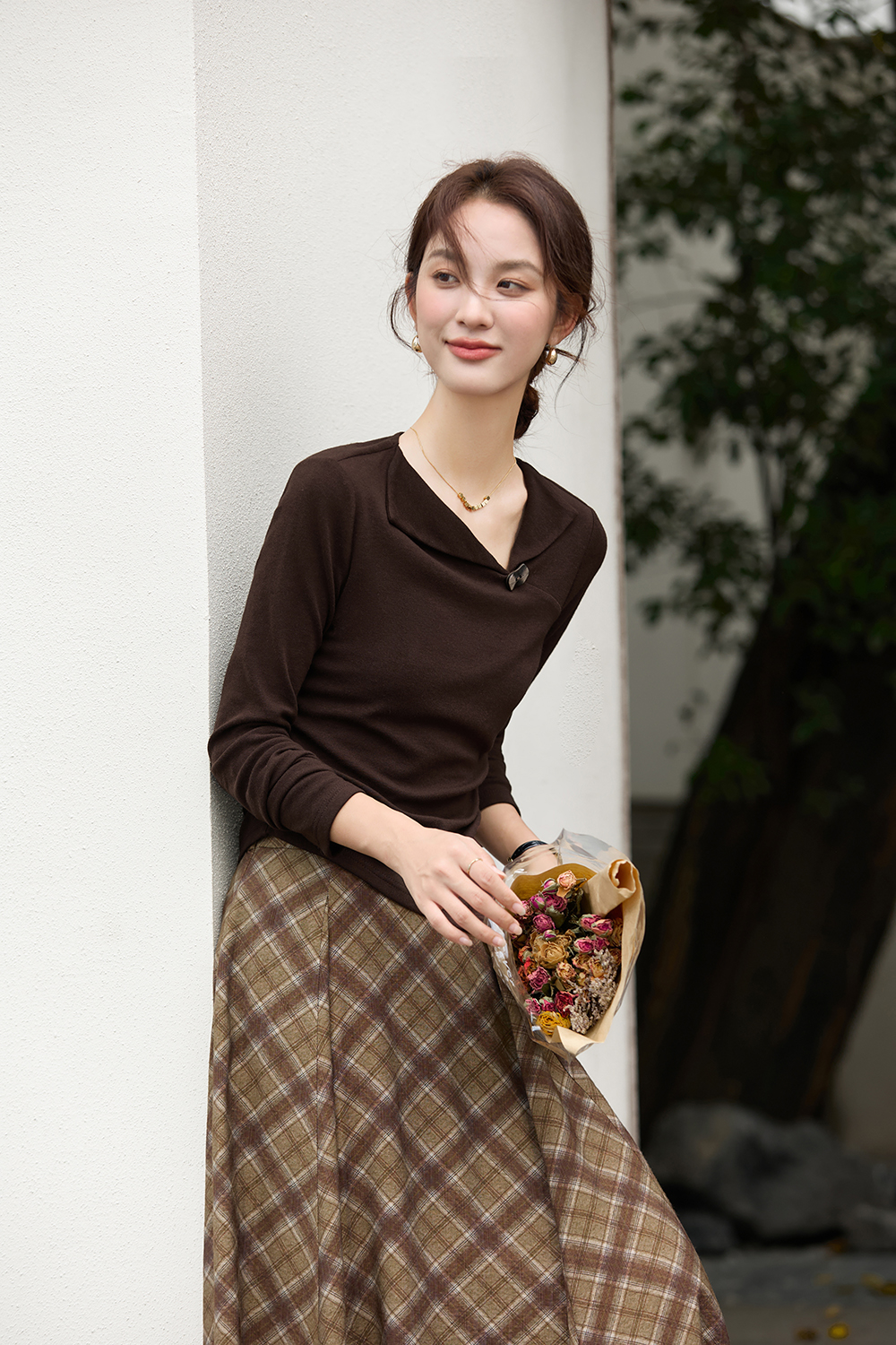 Asymmetric Notched Collar Fitted Top-VIMLYSTORE