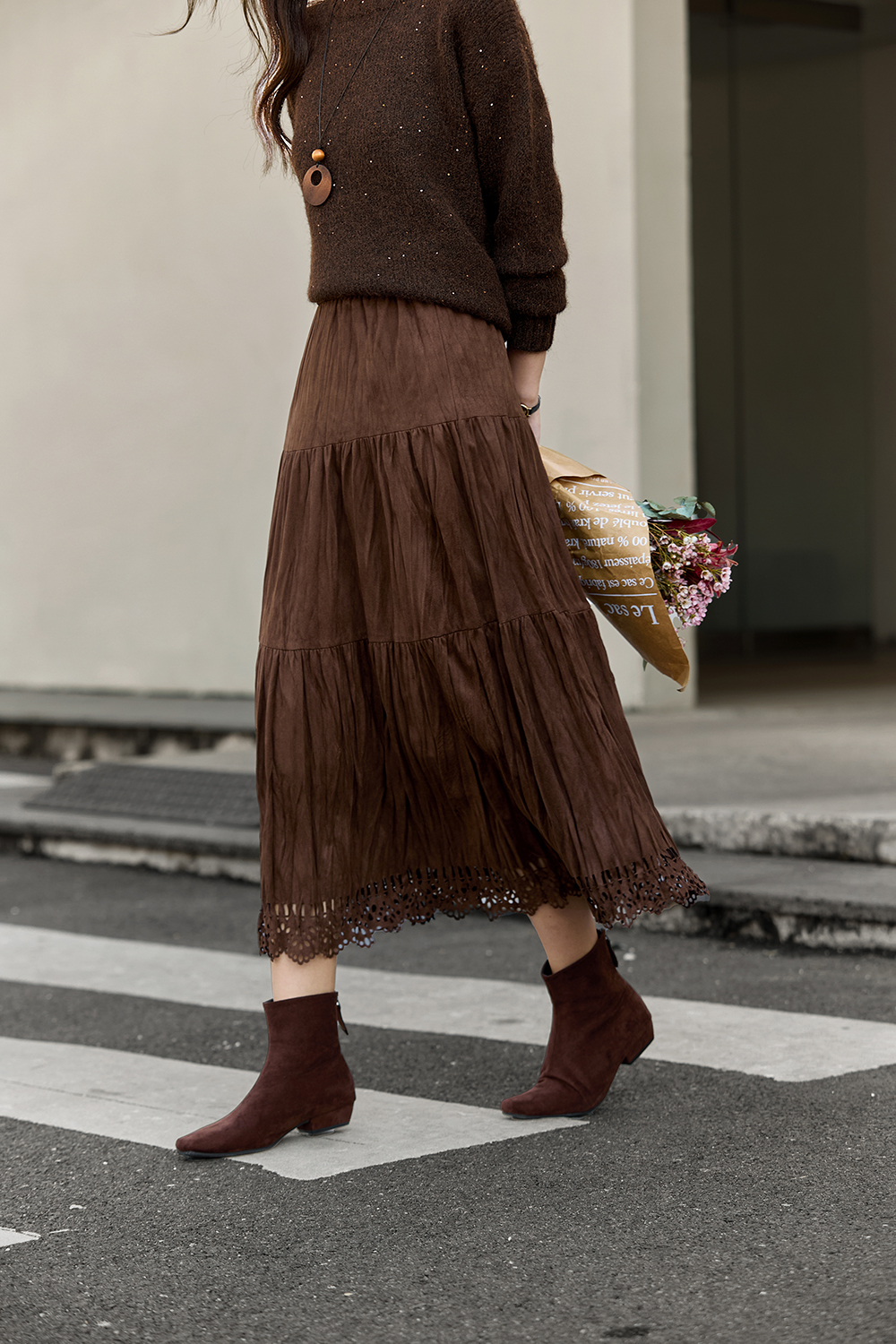 Frosted Velvet Lace Trim Midi Skirt