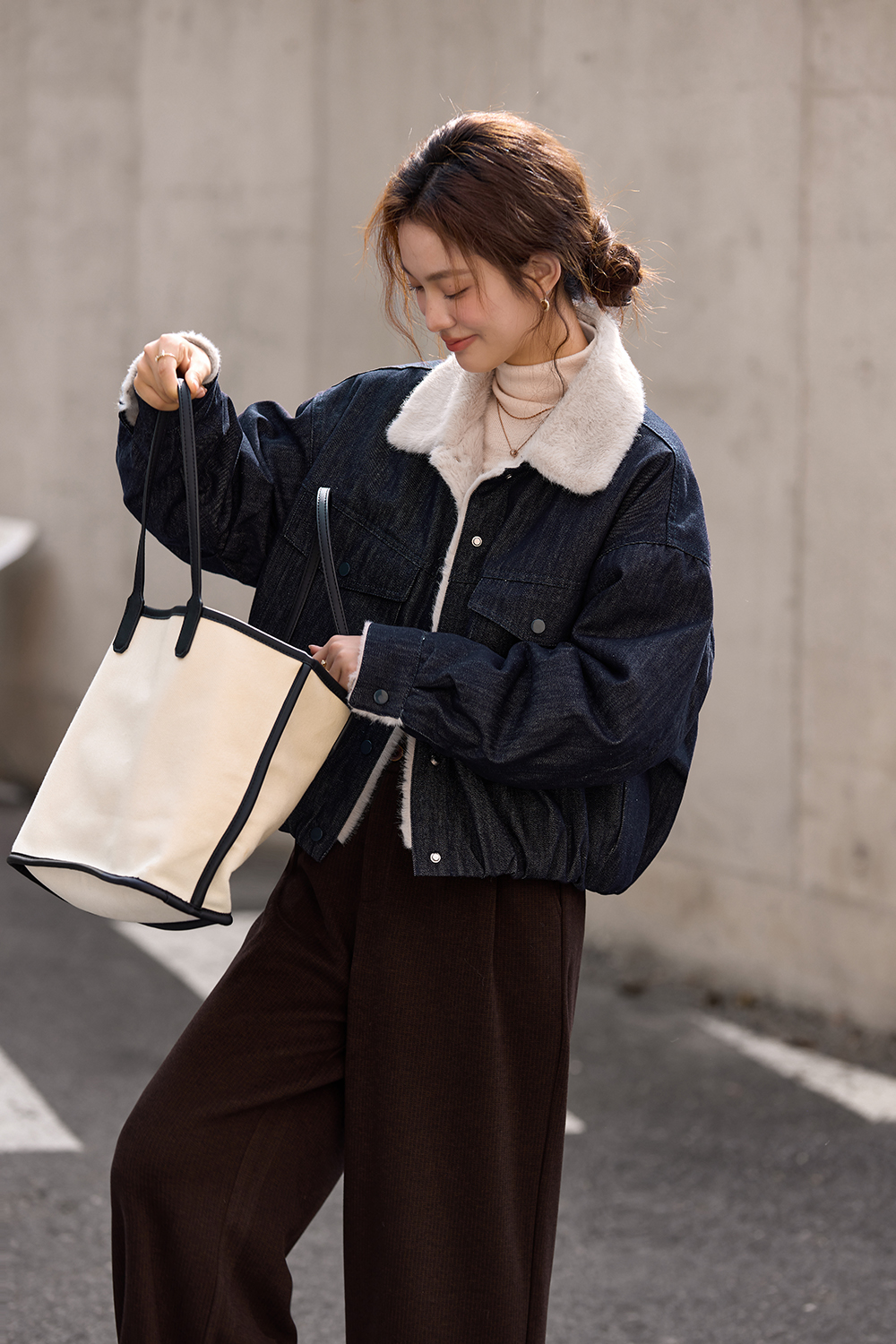 Lapel Brown Fleece-lined Denim Jacket