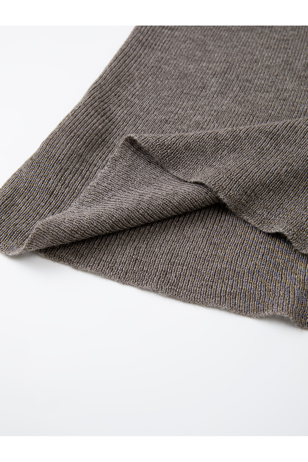 High - necked Thermal knitted sweater