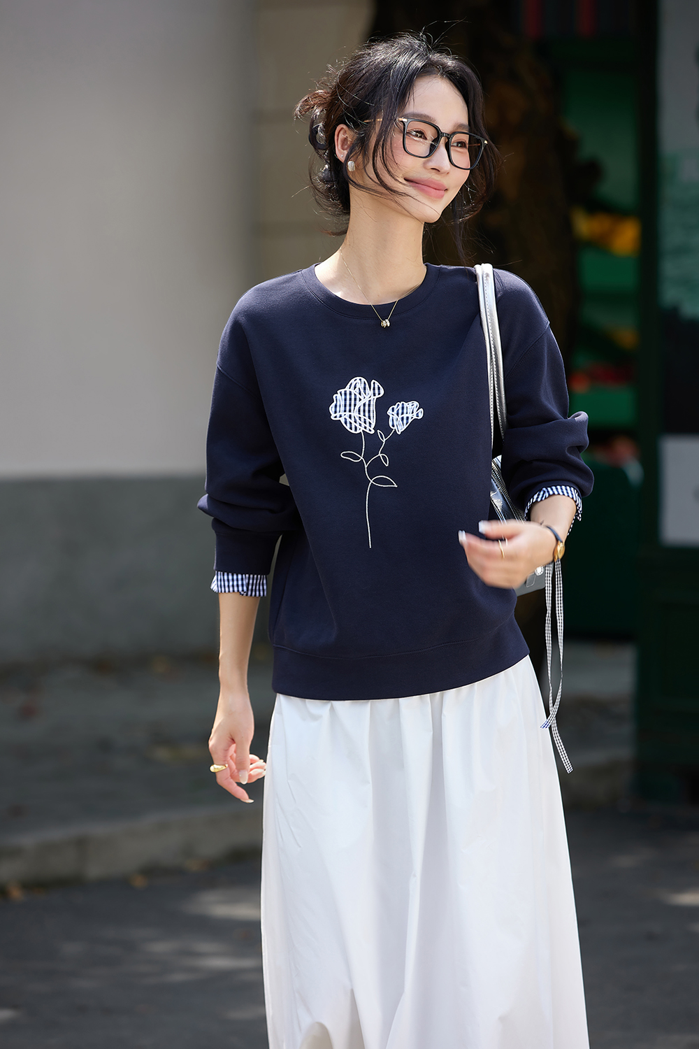 Elegant Round Neck Rose Embroidered Long Sleeve Sweatshirt-VIMLYSTORE