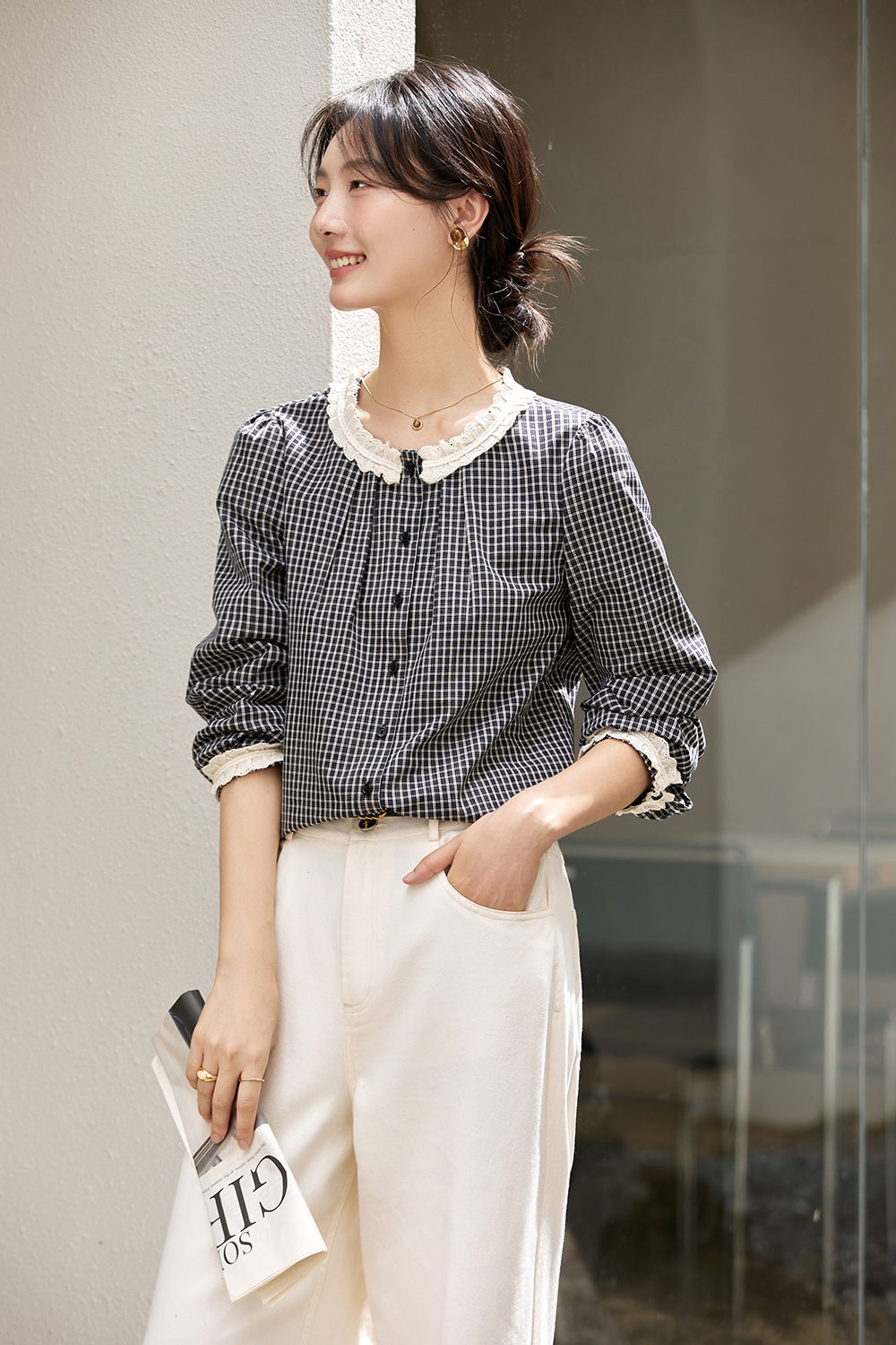 Black-Apricot Checkered Lace Trim Round Neck Puff Long Sleeve Blouse-VIMLYSTORE