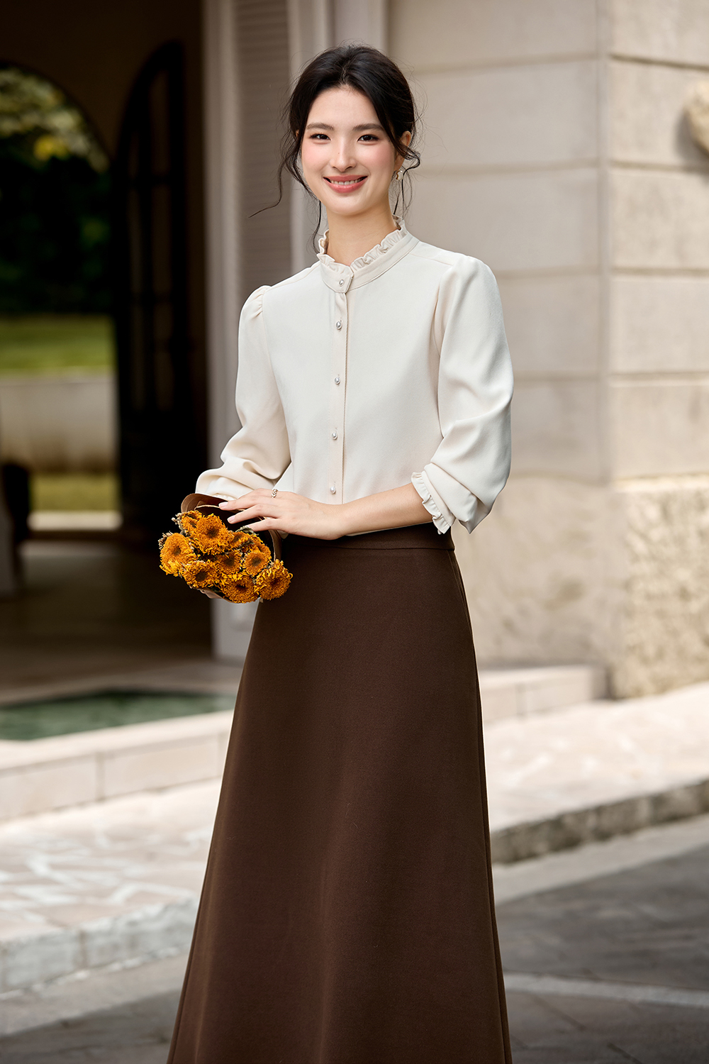 Romantic Blouse with High Neck & Flounce-VIMLYSTORE