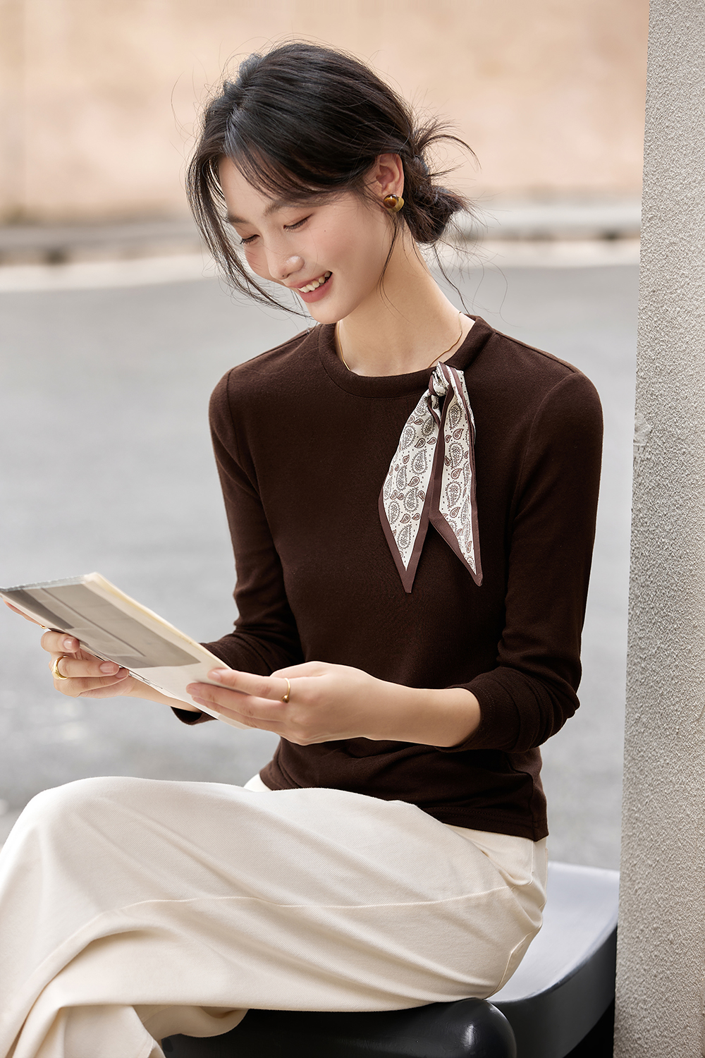 Scarf Decoration Round Neck Long Sleeve Knit T-Shirt-VIMLYSTORE