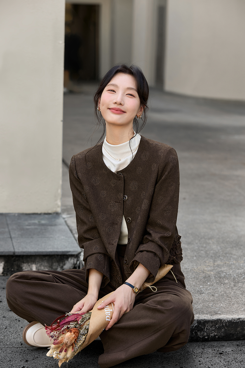 Vintage Shadow Pattern Jacquard Ruffle Collar Round Neck Short Jacket-VIMLYSTORE